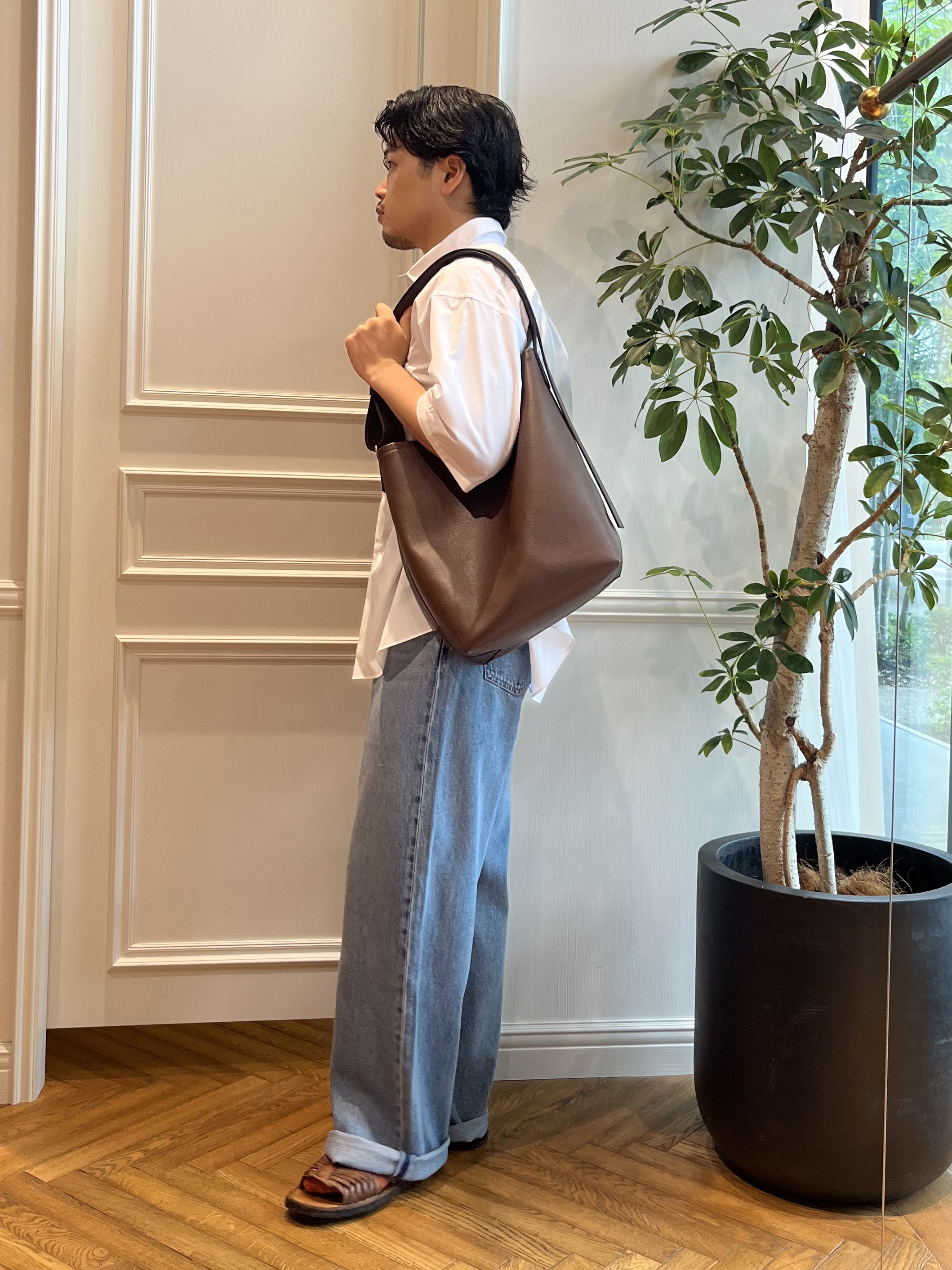 Tokuさんの「DRESSTERIOR｜【干場義雅&times;DRESSTERIOR/再入荷】シドグラスシャツ」を使ったコーディネート