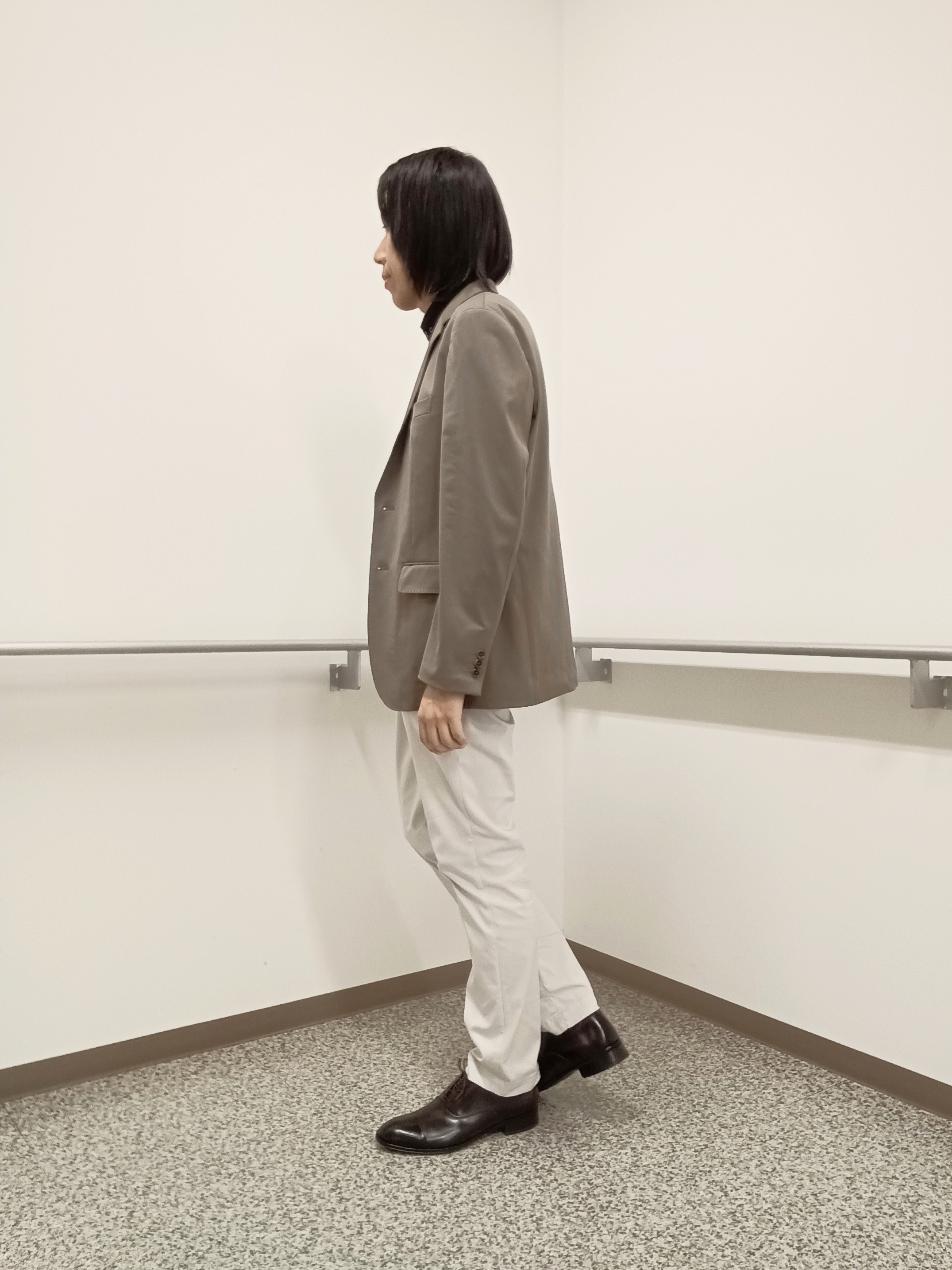 moritaさんの「TAKEO KIKUCHI｜【360&deg;ストレッチ／軽量】None Of Stress ライト ジャケット（セットアップ対応）」を使ったコーディネート