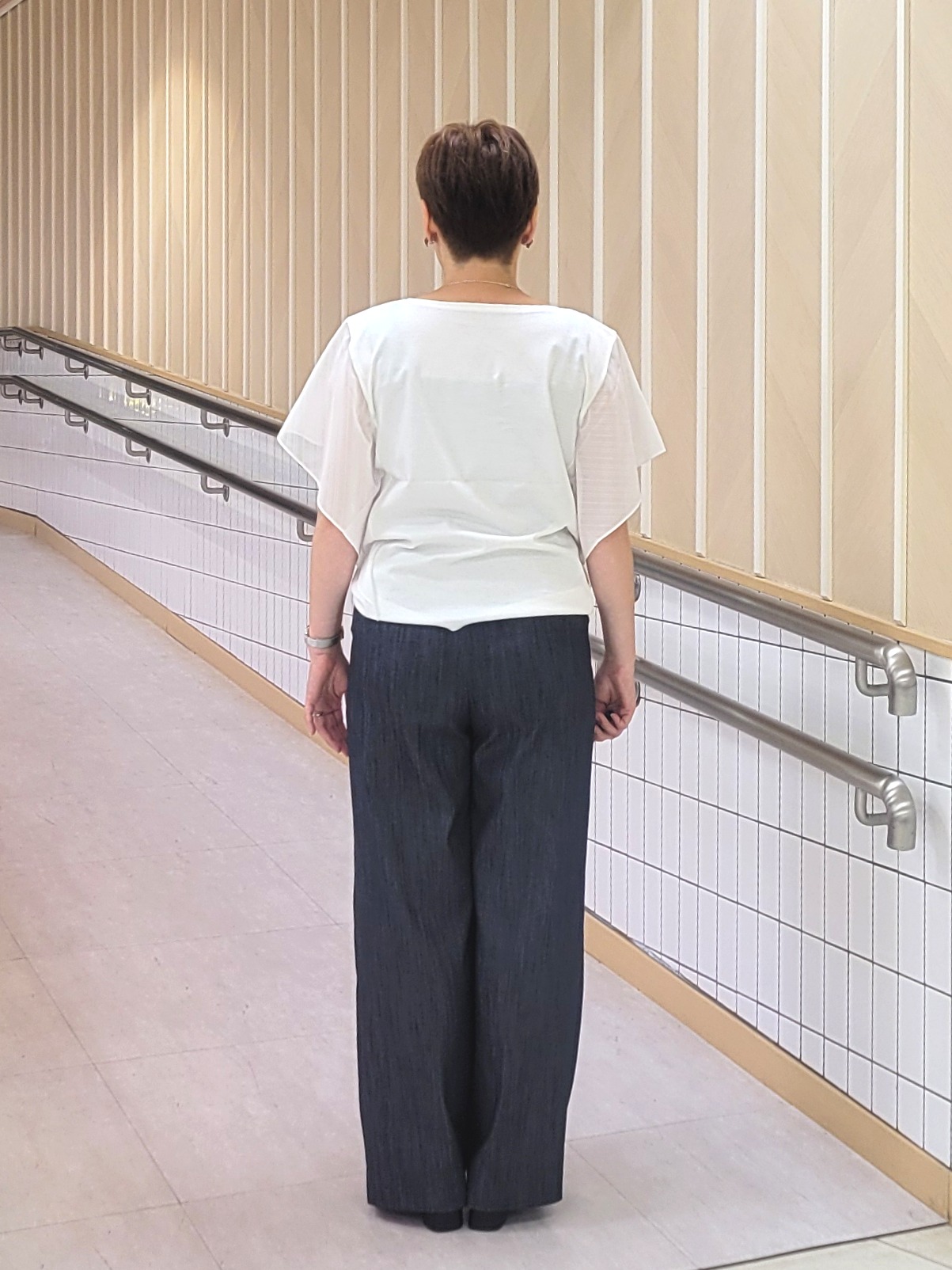 tomoさんの「COUP DE CHANCE｜【手洗い可／日本製】フレンチシアーカットソー」を使ったコーディネート
