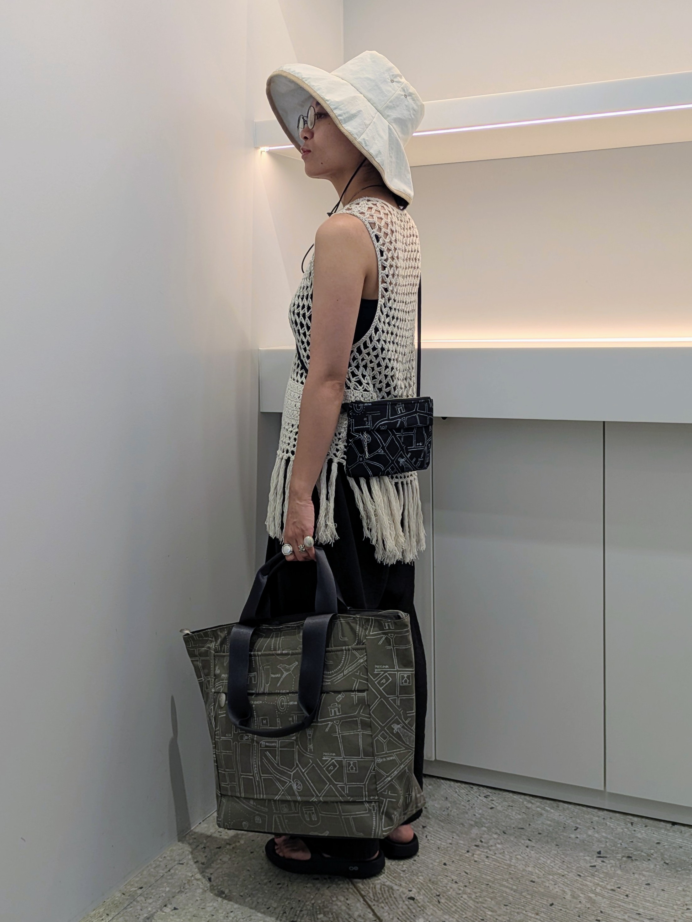 MTさんの「HIROKO HAYASHI｜COMODA（コモダ）サコッシュ」を使ったコーディネート