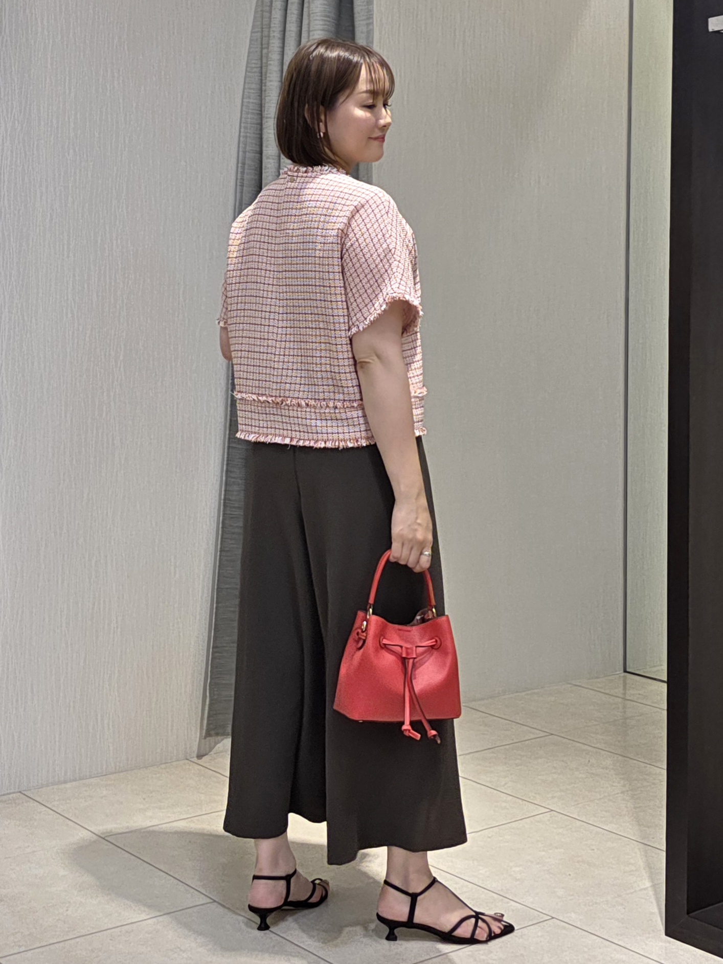 naokoさんの「UNTITLED｜ファンシーツイードブラウス」を使ったコーディネート