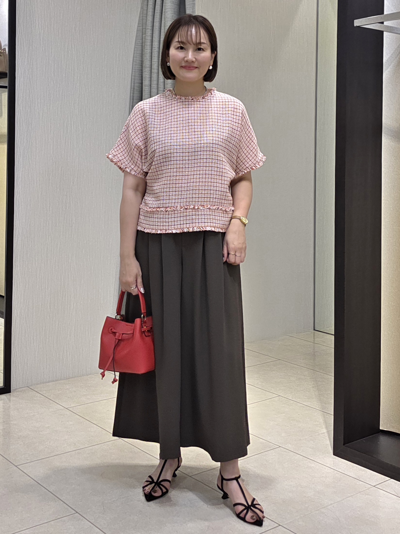 naokoさんの「UNTITLED｜ファンシーツイードブラウス」を使ったコーディネート