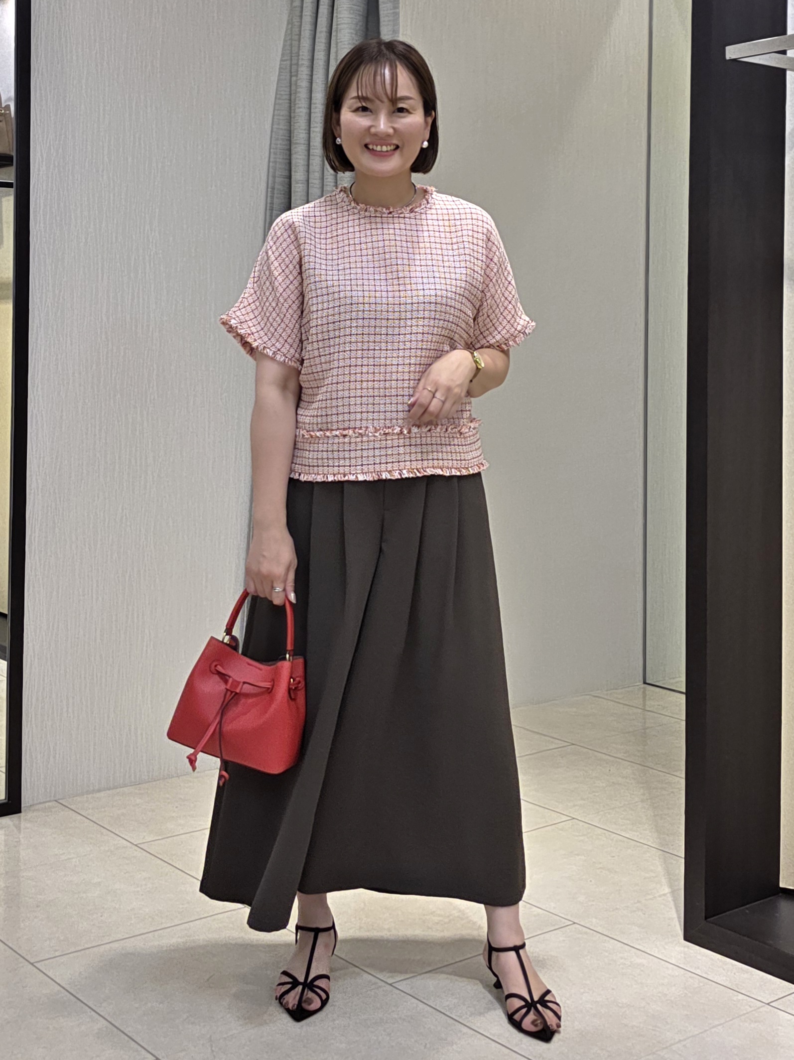 naokoさんの「UNTITLED｜ファンシーツイードブラウス」を使ったコーディネート