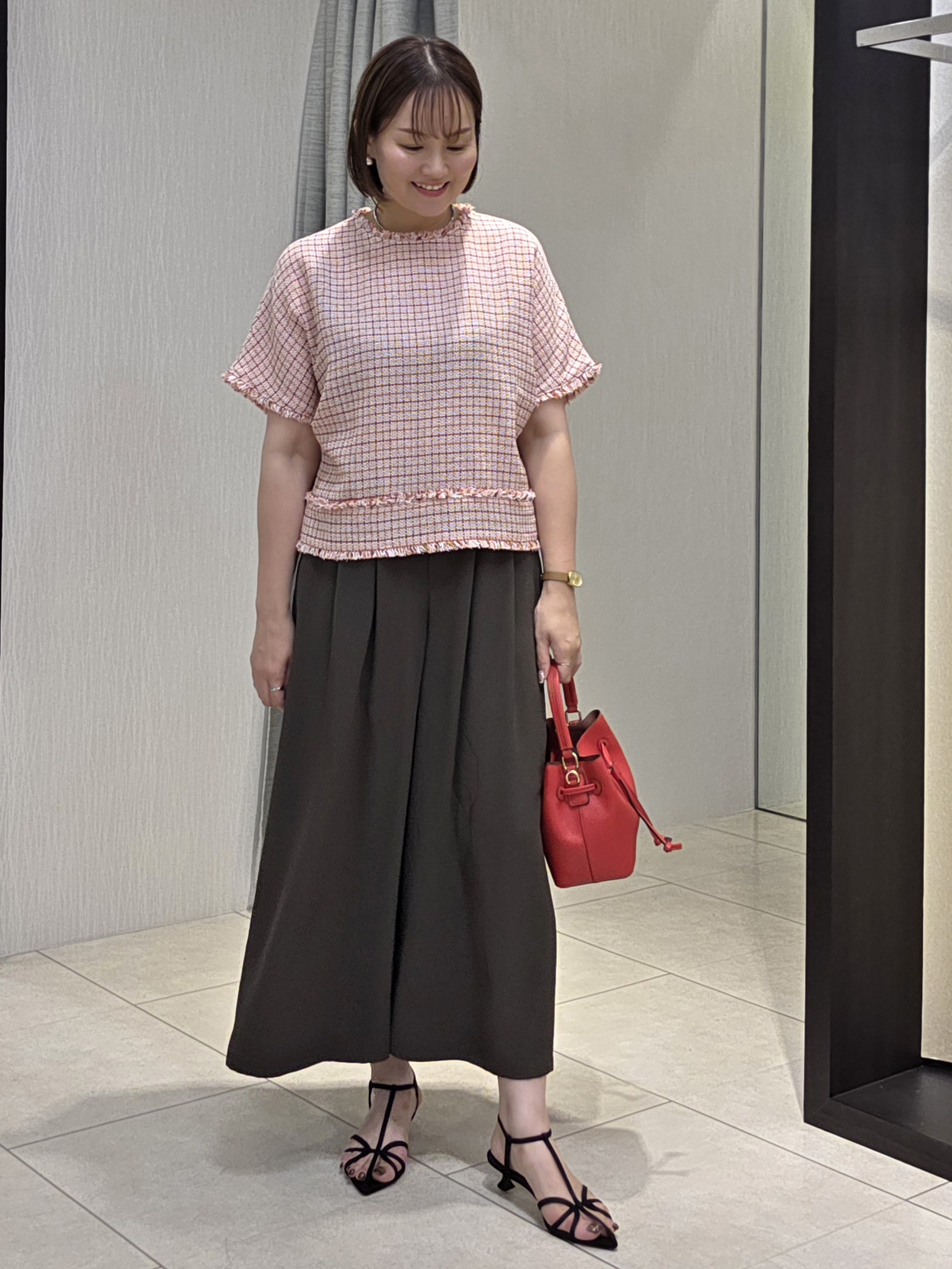 naokoさんの「UNTITLED｜ファンシーツイードブラウス」を使ったコーディネート
