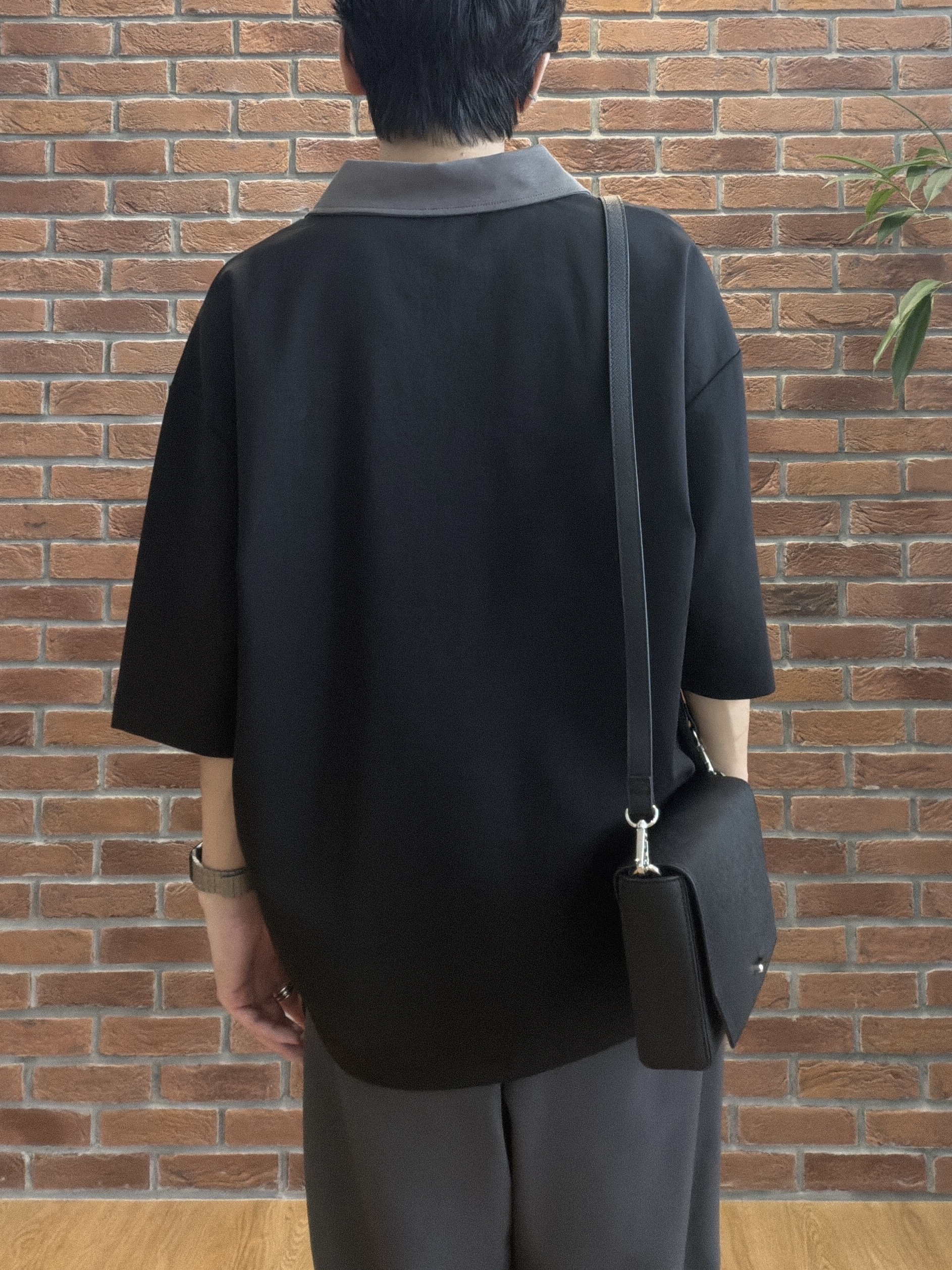ドイさんの「tk.TAKEO KIKUCHI｜【防シワ／ストレッチ/セット対応可】smart shiftシリーズ バレルシルエットパンツ」を使ったコーディネート