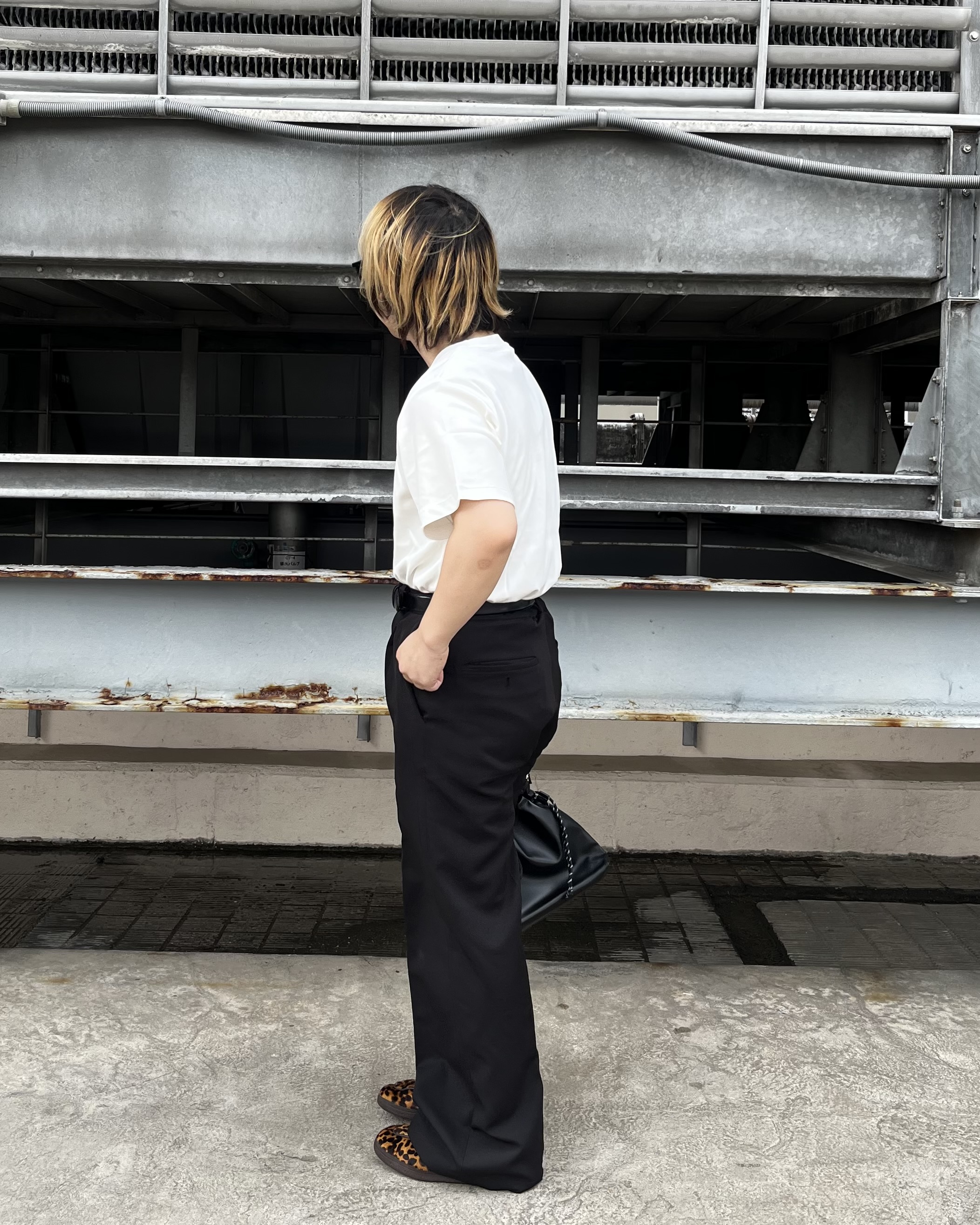taigaさんの「tk.TAKEO KIKUCHI｜【防シワ／ストレッチ/セット対応可】smart shift seriesワイドストレートパンツ」を使ったコーディネート