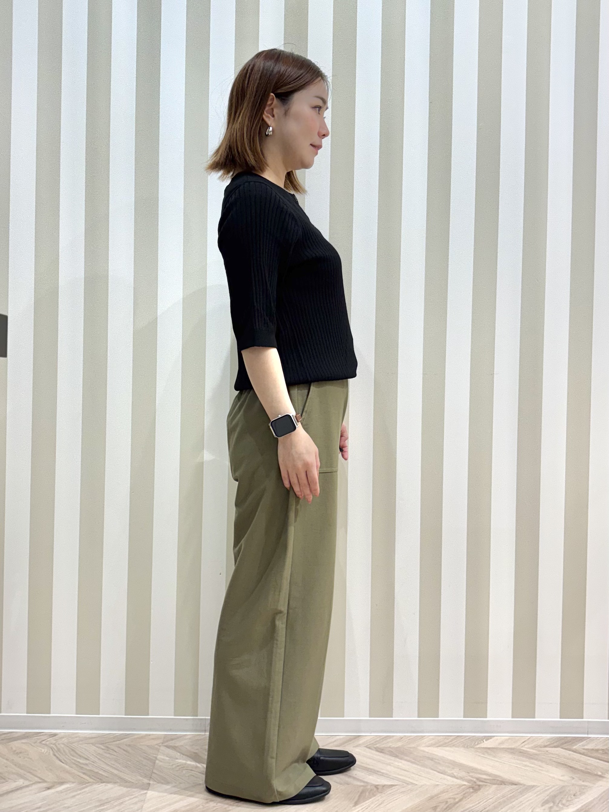 ナギさんの「SHOO･LA･RUE｜【S-LL】抜け感ある着こなしに ヘンリーネック リブニット」を使ったコーディネート