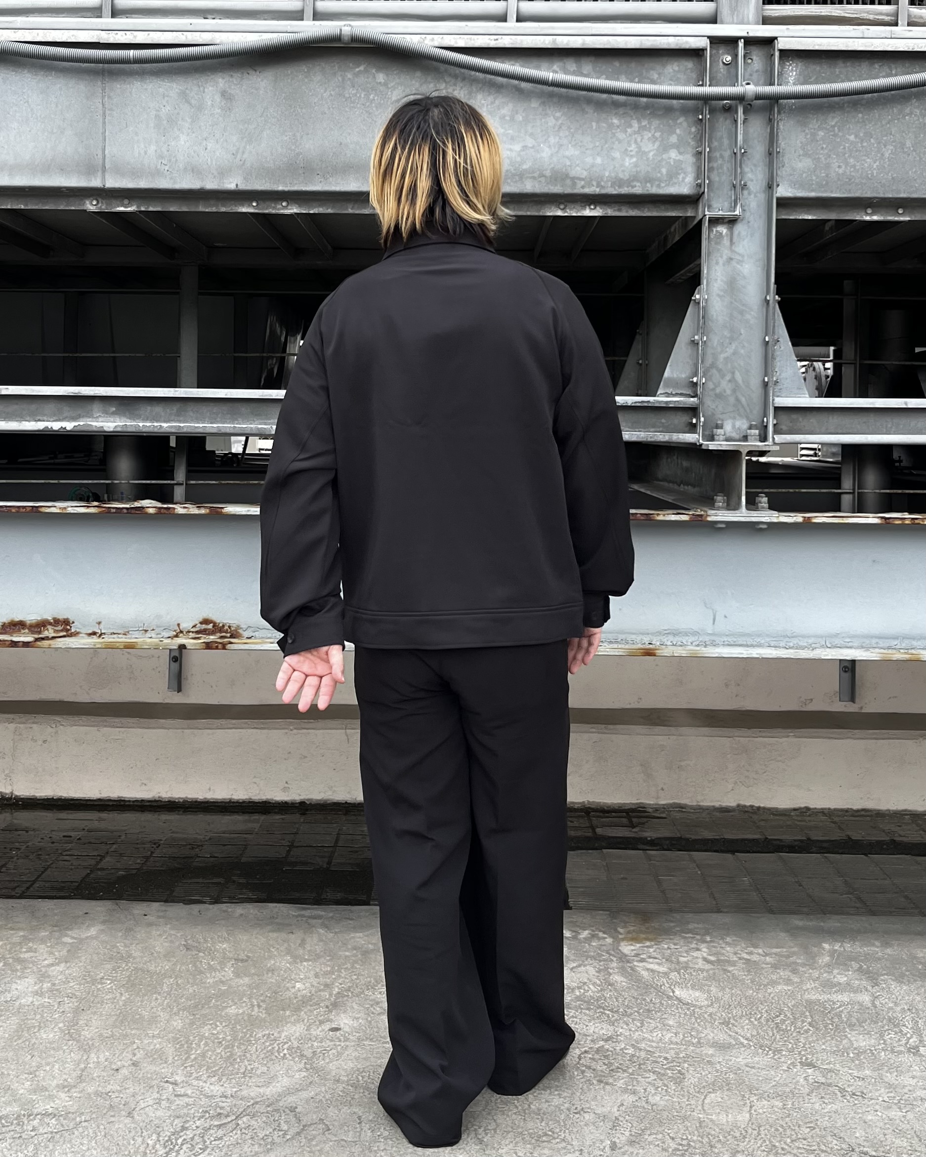 taigaさんの「tk.TAKEO KIKUCHI｜【防シワ／ストレッチ/セット対応可】smart shift series ジップブルゾン」を使ったコーディネート