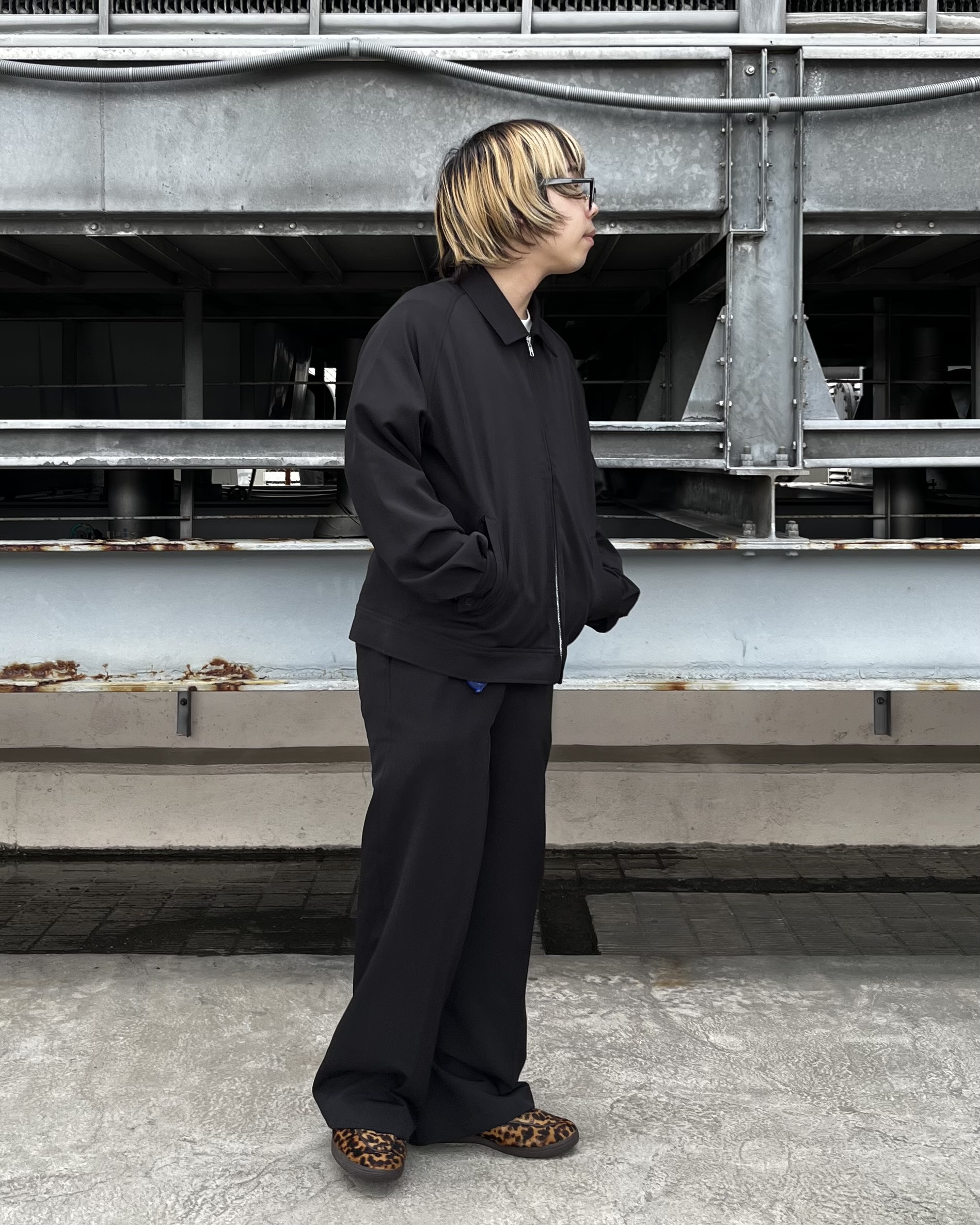 taigaさんの「tk.TAKEO KIKUCHI｜【防シワ／ストレッチ/セット対応可】smart shift series ジップブルゾン」を使ったコーディネート