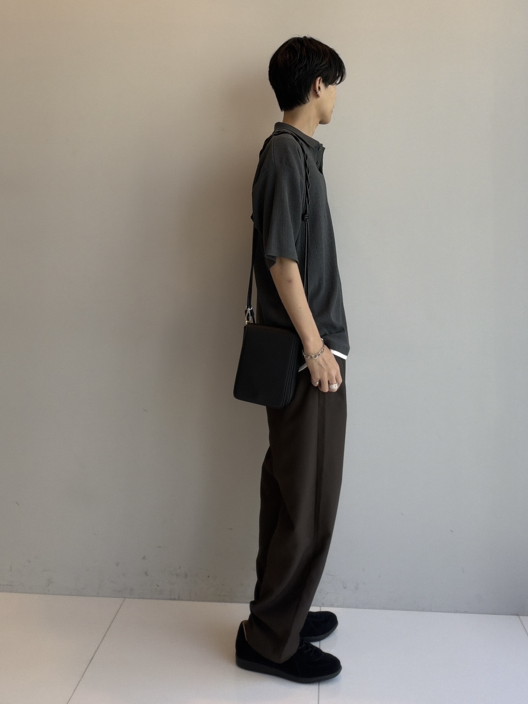 ドイさんの「tk.TAKEO KIKUCHI｜【セットアップ対応可／吸水速乾】セオ&alpha;（R）イージーパンツ」を使ったコーディネート