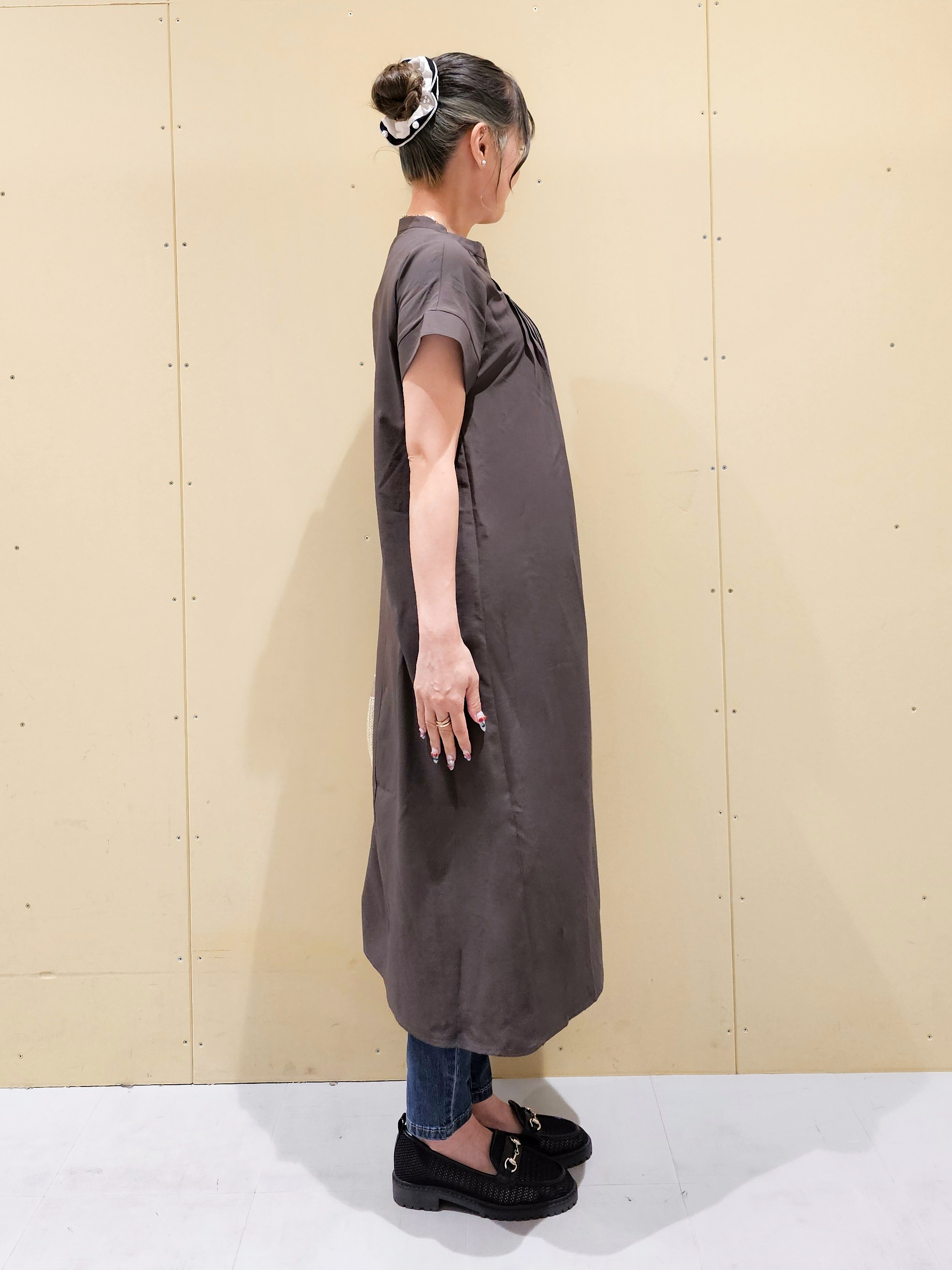 ゆゆさんの「SHOO･LA･RUE｜【S-LL/洗濯機可】ピンタックデザインがサマ見え Aラインワンピース」を使ったコーディネート