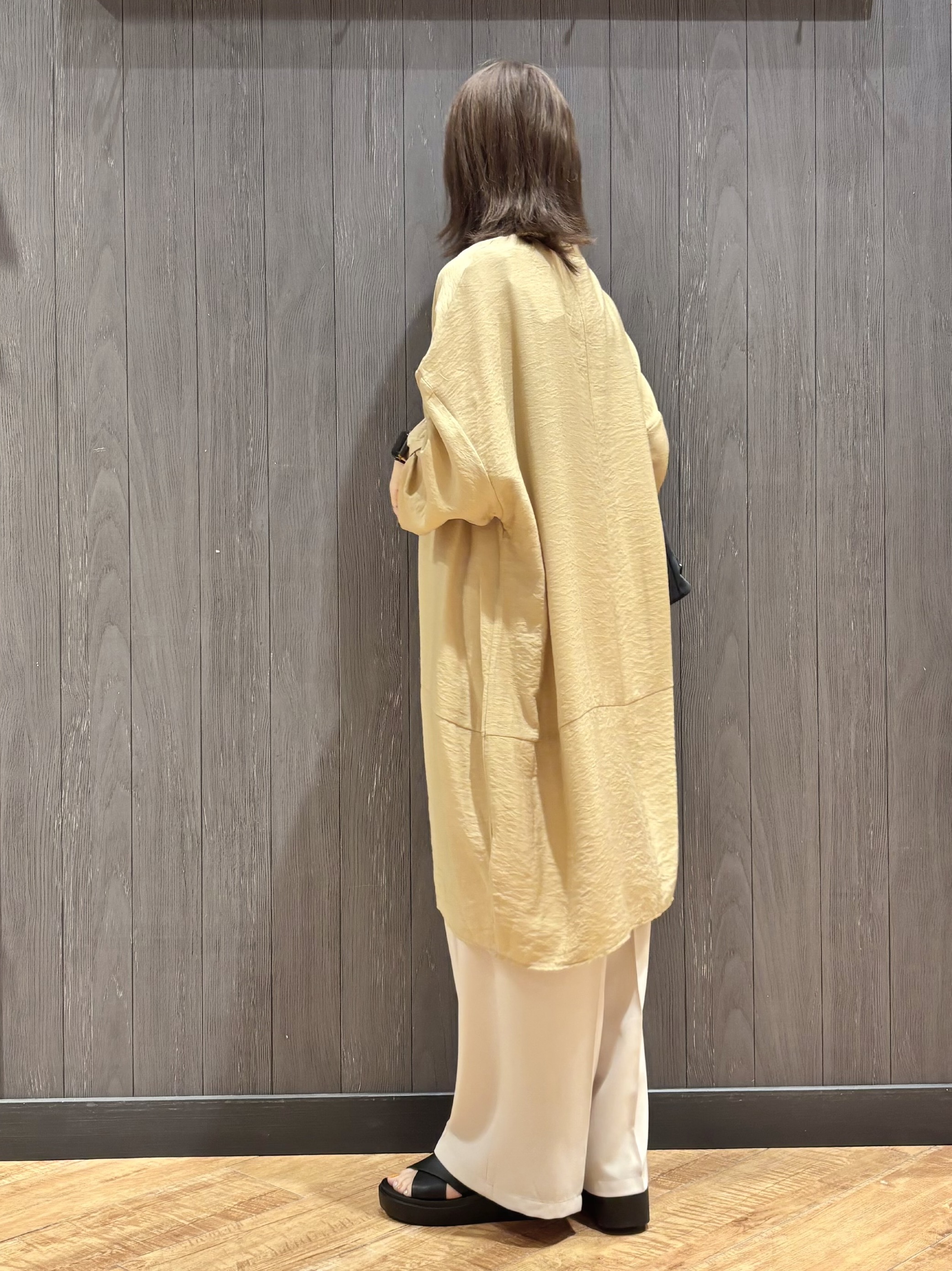 meiさんの「SHOO･LA･RUE｜【ひんやり/S-LL/洗濯後しわになりにくい】体型カバーにも ゆるっとリラックスチュニック」を使ったコーディネート