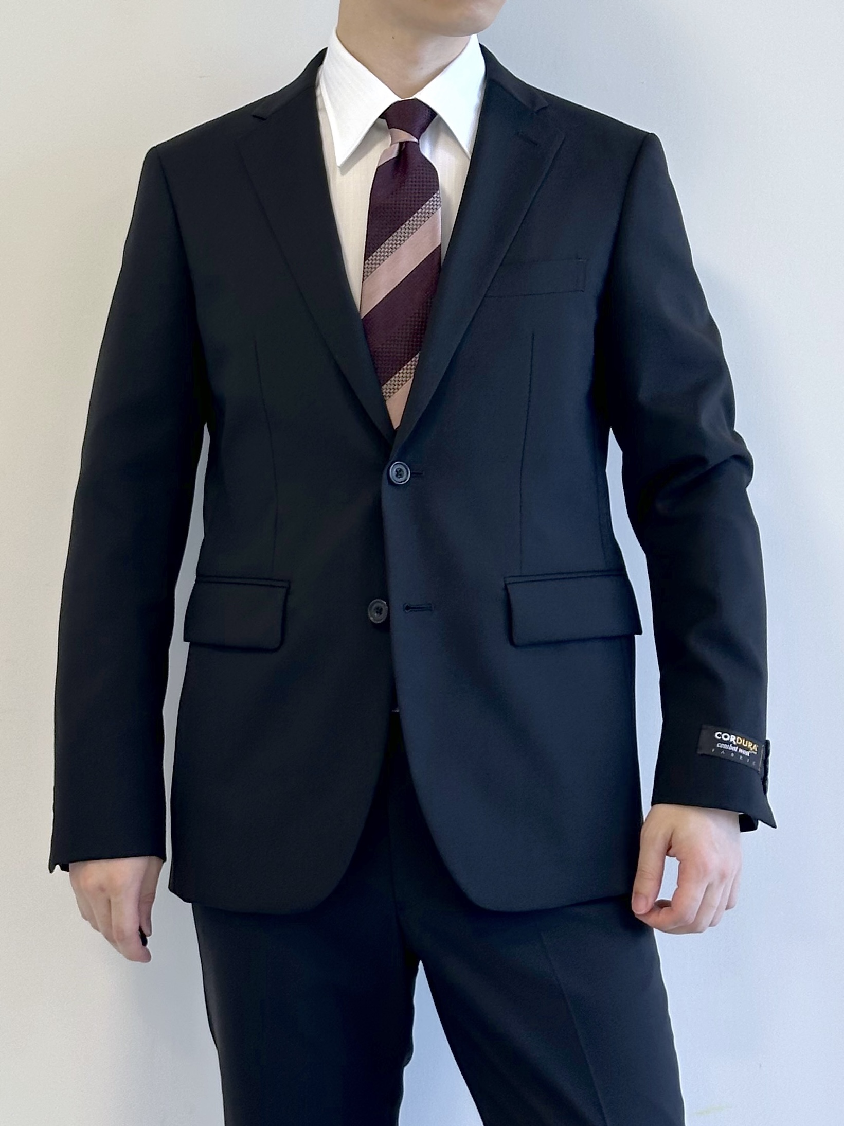 イッシーさんの「TAKEO KIKUCHI｜【Begin掲載】コーデュラ（R）夏素材ウールトロ　ストレッチスーツ」を使ったコーディネート