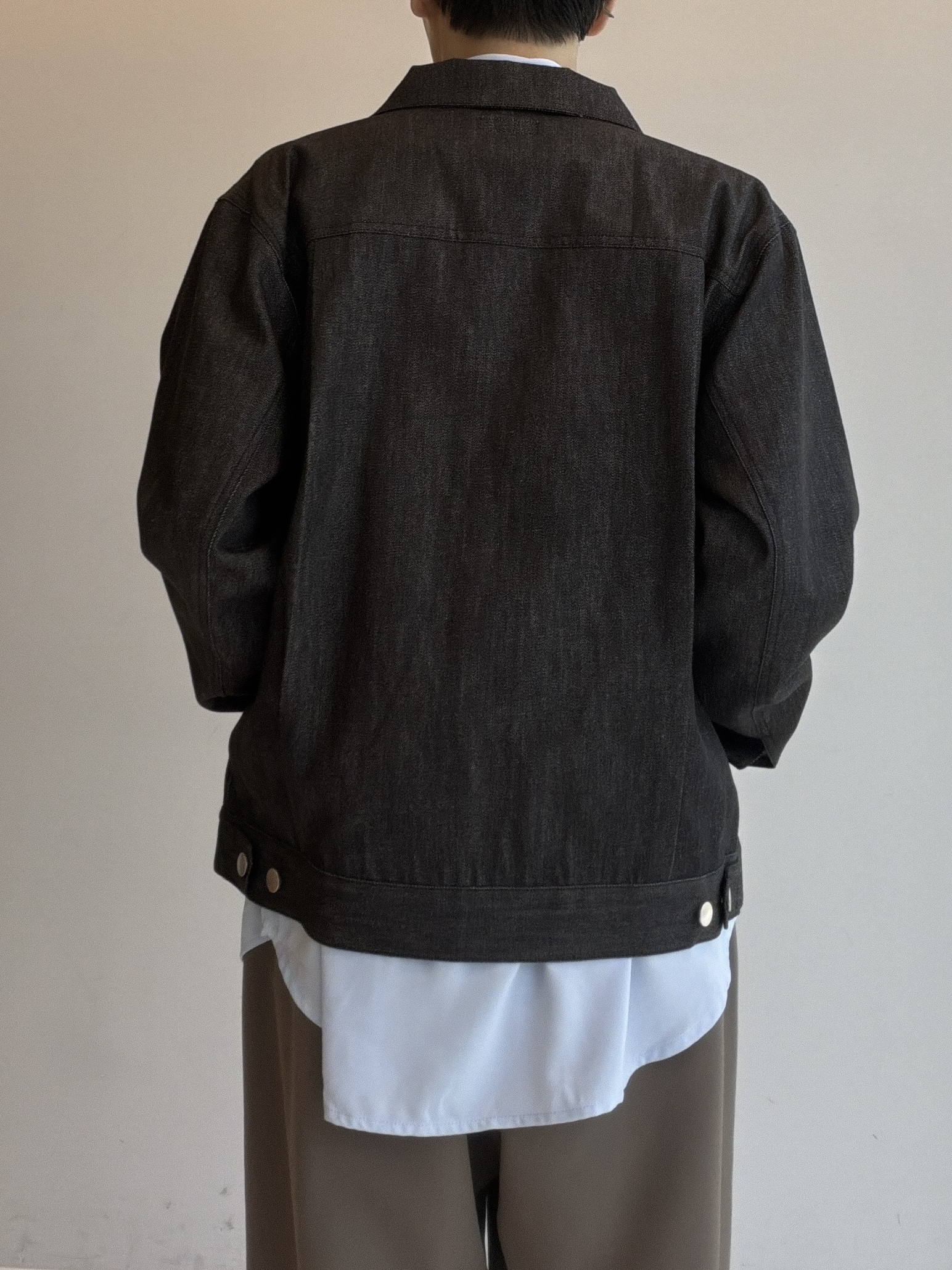 ドイさんの「tk.TAKEO KIKUCHI｜【防シワ／ストレッチ/セット対応可】smart shiftシリーズ バレルシルエットパンツ」を使ったコーディネート