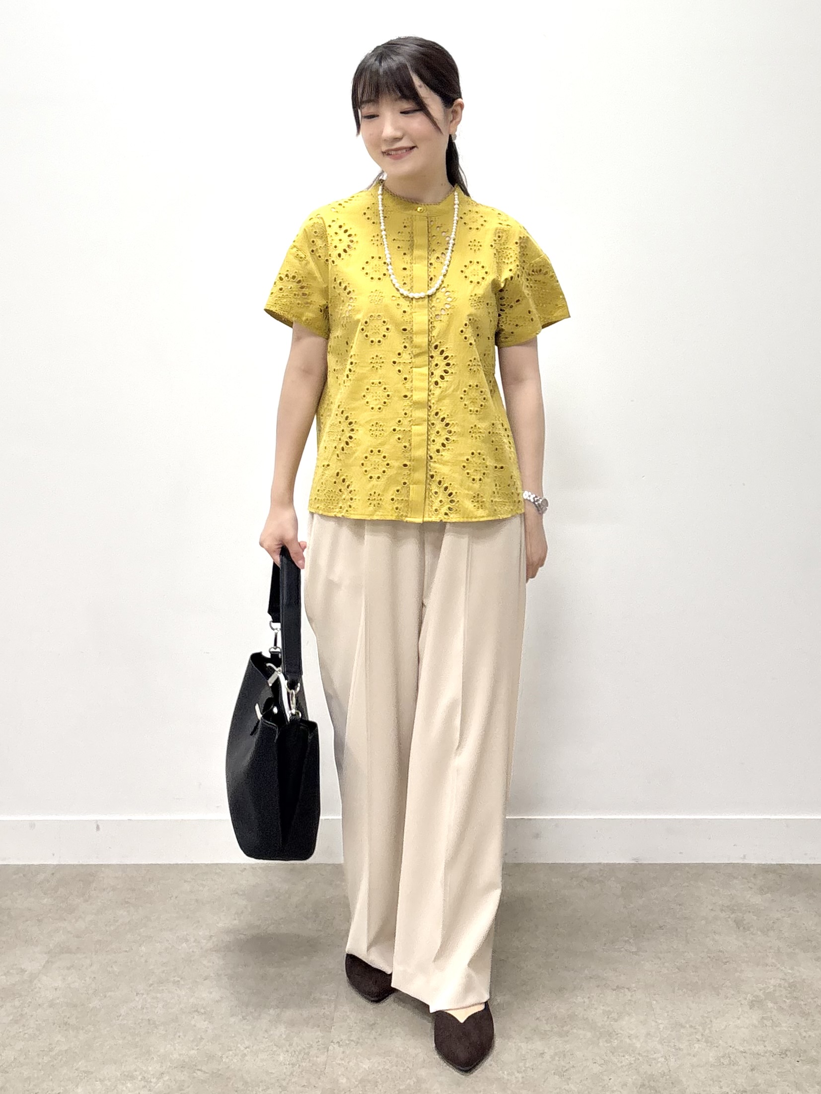 mikiさんの「Reflect｜【通勤◎】カットワーク刺繍レース シャツブラウス」を使ったコーディネート