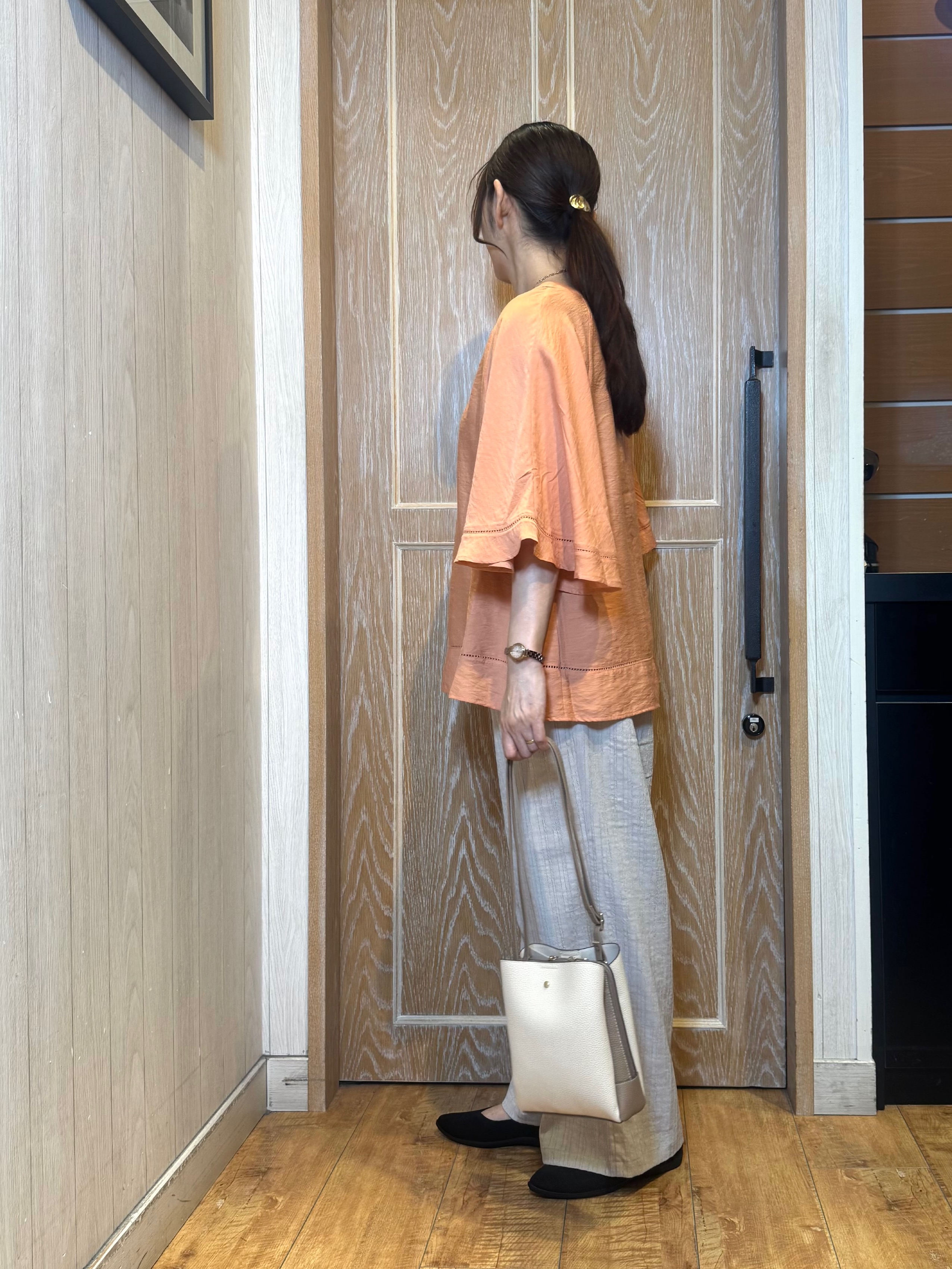 KAORIさんの「SHOO･LA･RUE｜【ひんやり/S-LL/体型カバー】はしごレースが涼し気な スラブポンチョ風ブラウス」を使ったコーディネート