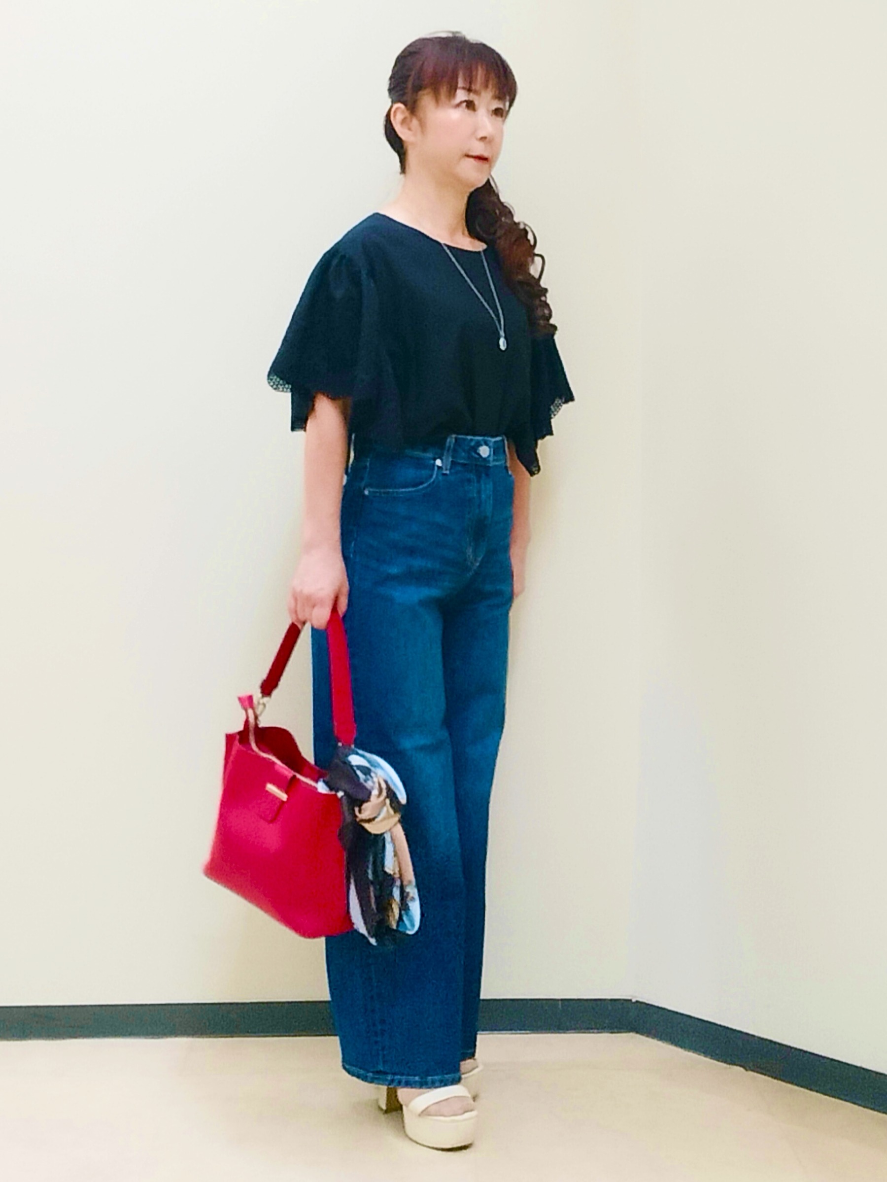 花さんの「Reflect｜【通勤◎】スカラップレーススリーブ ブラウス」を使ったコーディネート