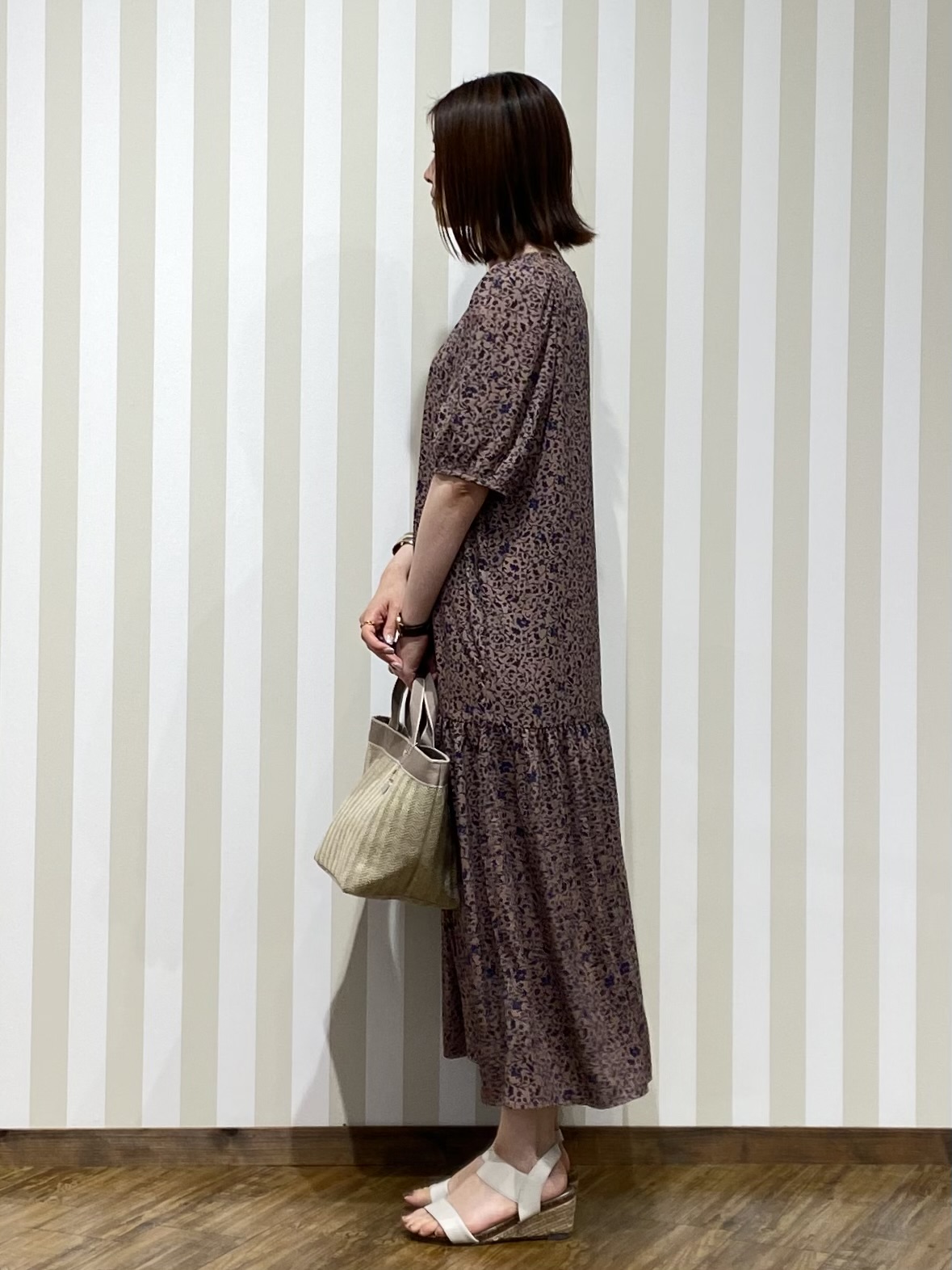 SAOさんの「SHOO･LA･RUE｜花柄ティアードワンピース」を使ったコーディネート