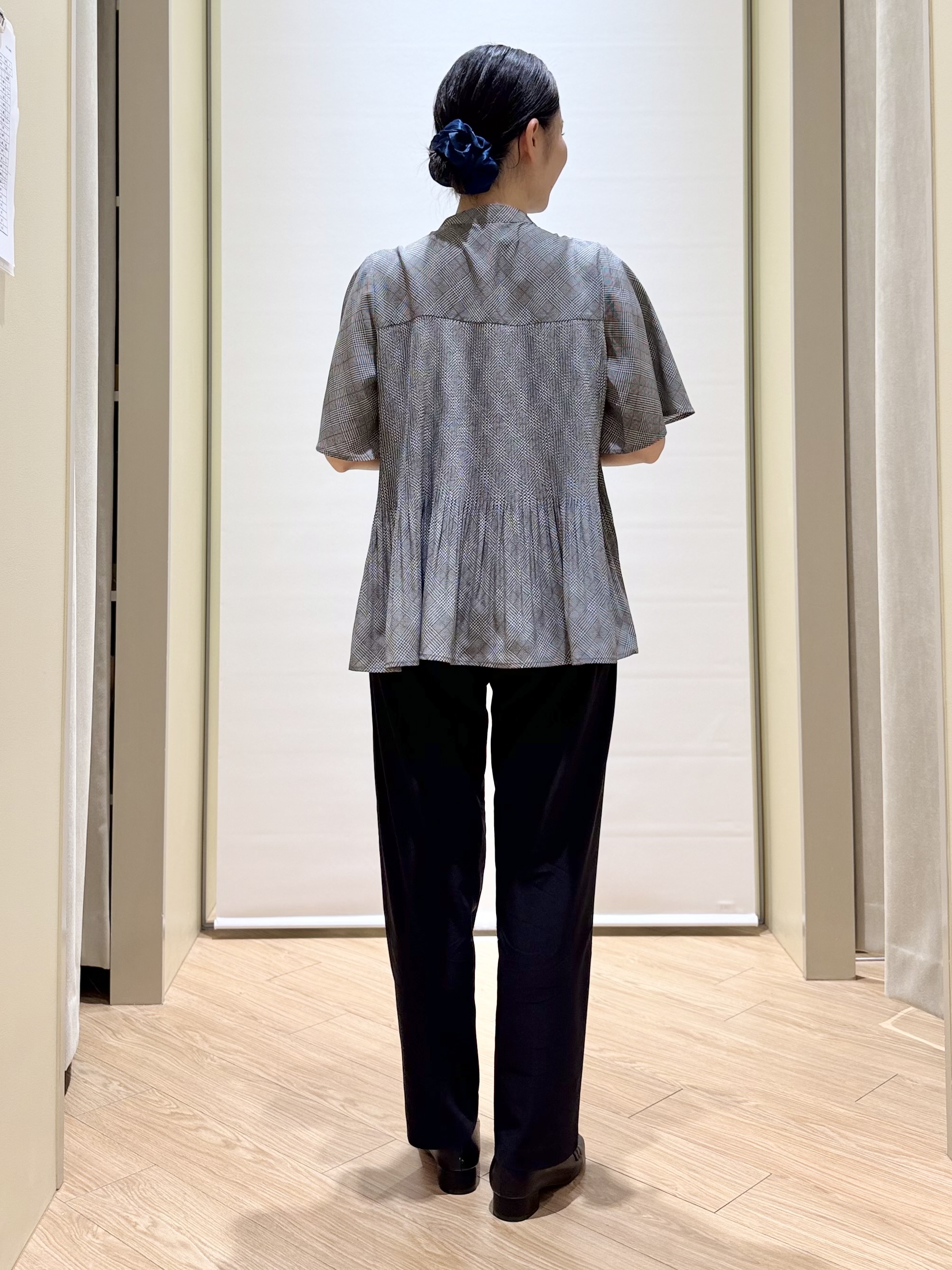 あんりさんの「grove｜【体系カバー◎】大人フェミニン消しプリーツブラウス」を使ったコーディネート