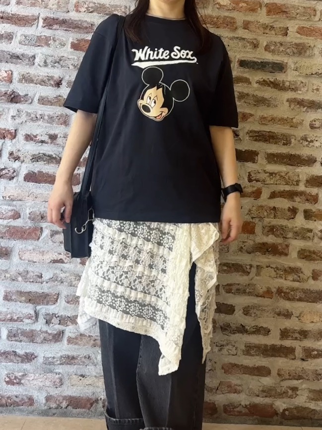tokiさんの「THE SHOP TK｜【Disney】【MLB】スペシャルデザイン半袖Tシャツ」を使ったコーディネート
