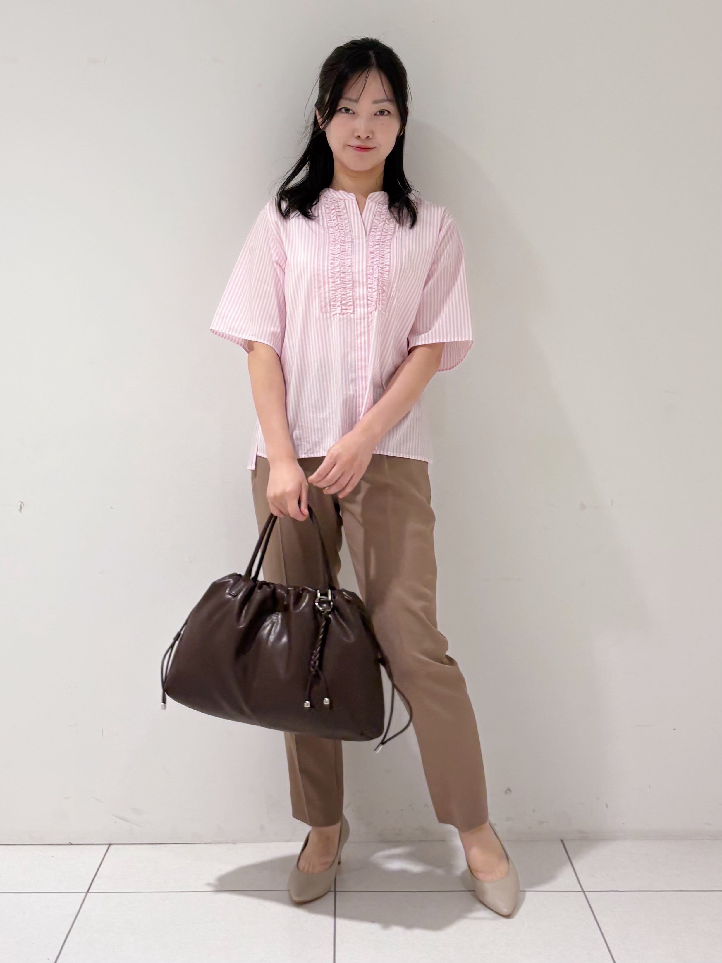 momokoさんの「INDIVI｜【新作登場！着る日傘】 テーパードパンツ」を使ったコーディネート