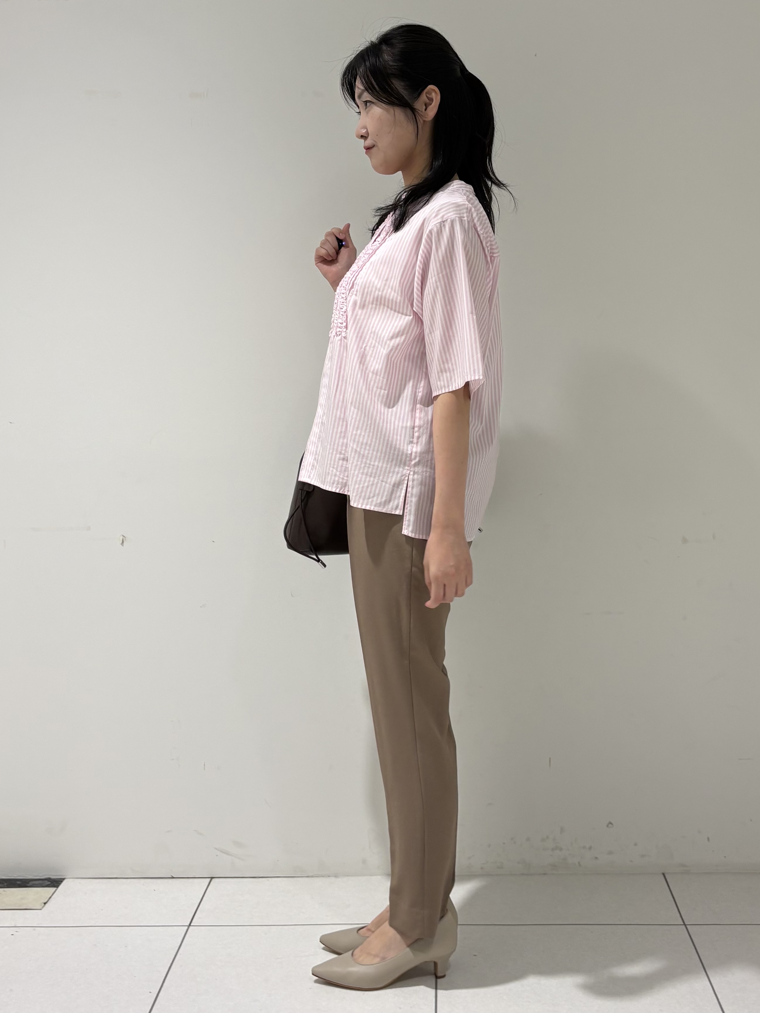 momokoさんの「INDIVI｜【新作登場！着る日傘】 テーパードパンツ」を使ったコーディネート