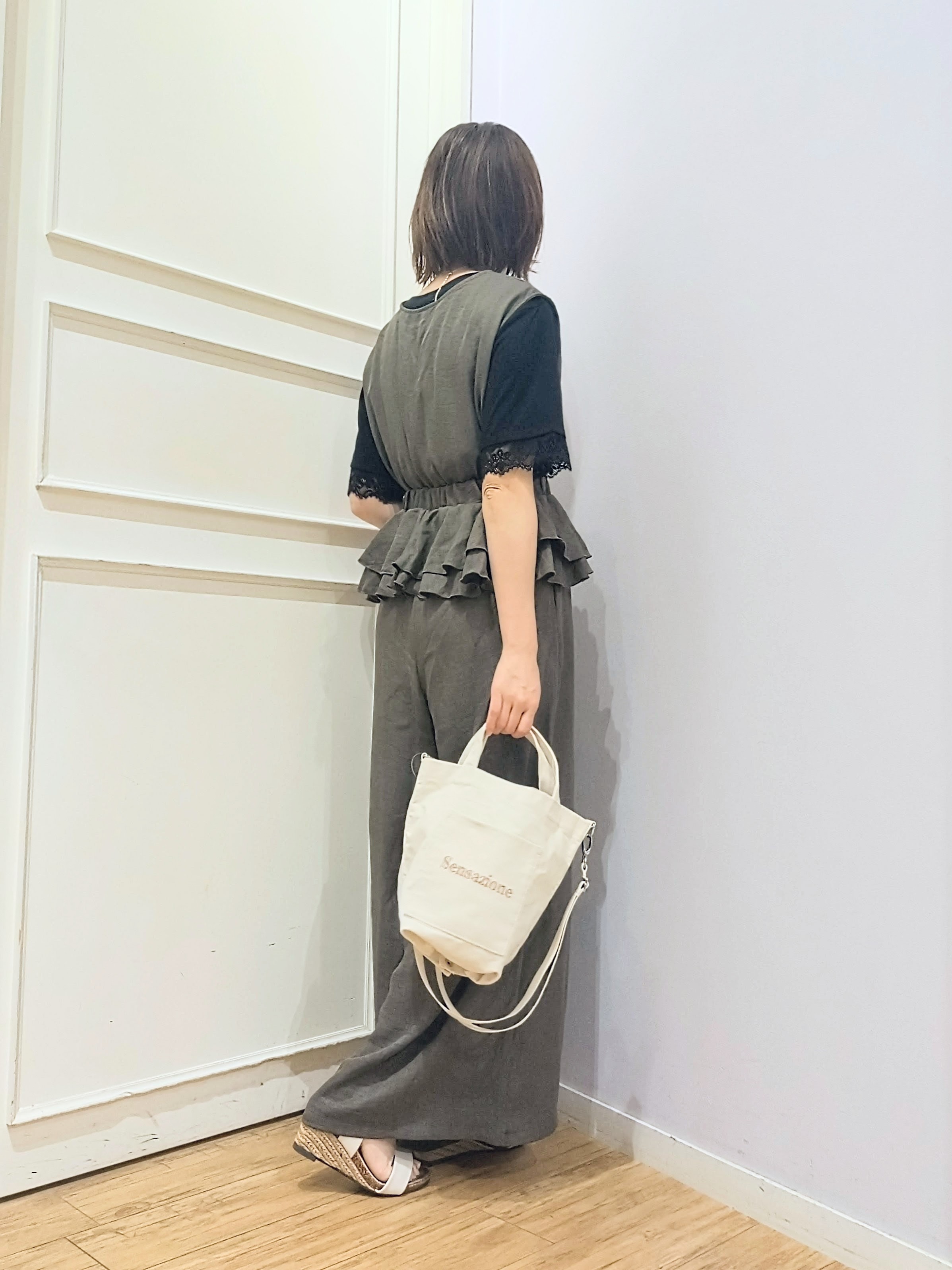 miomioさんの「SHOO･LA･RUE｜【ひんやり/UV/S-LL】柄アソート お袖レースが旬顔 上品に決まる大人Tシャツ」を使ったコーディネート