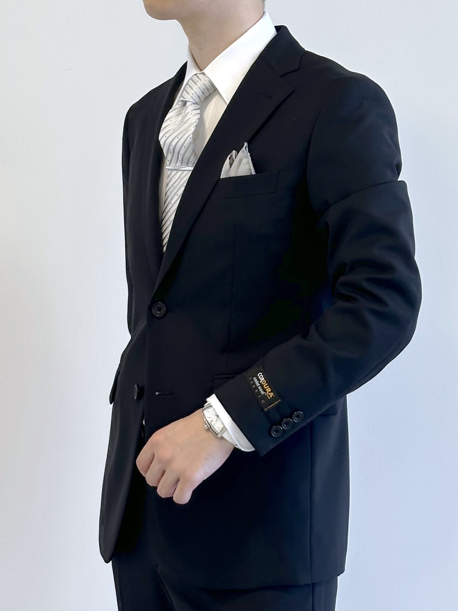 イッシーさんの「TAKEO KIKUCHI｜【Begin掲載】コーデュラ（R）夏素材ウールトロ　ストレッチスーツ」を使ったコーディネート