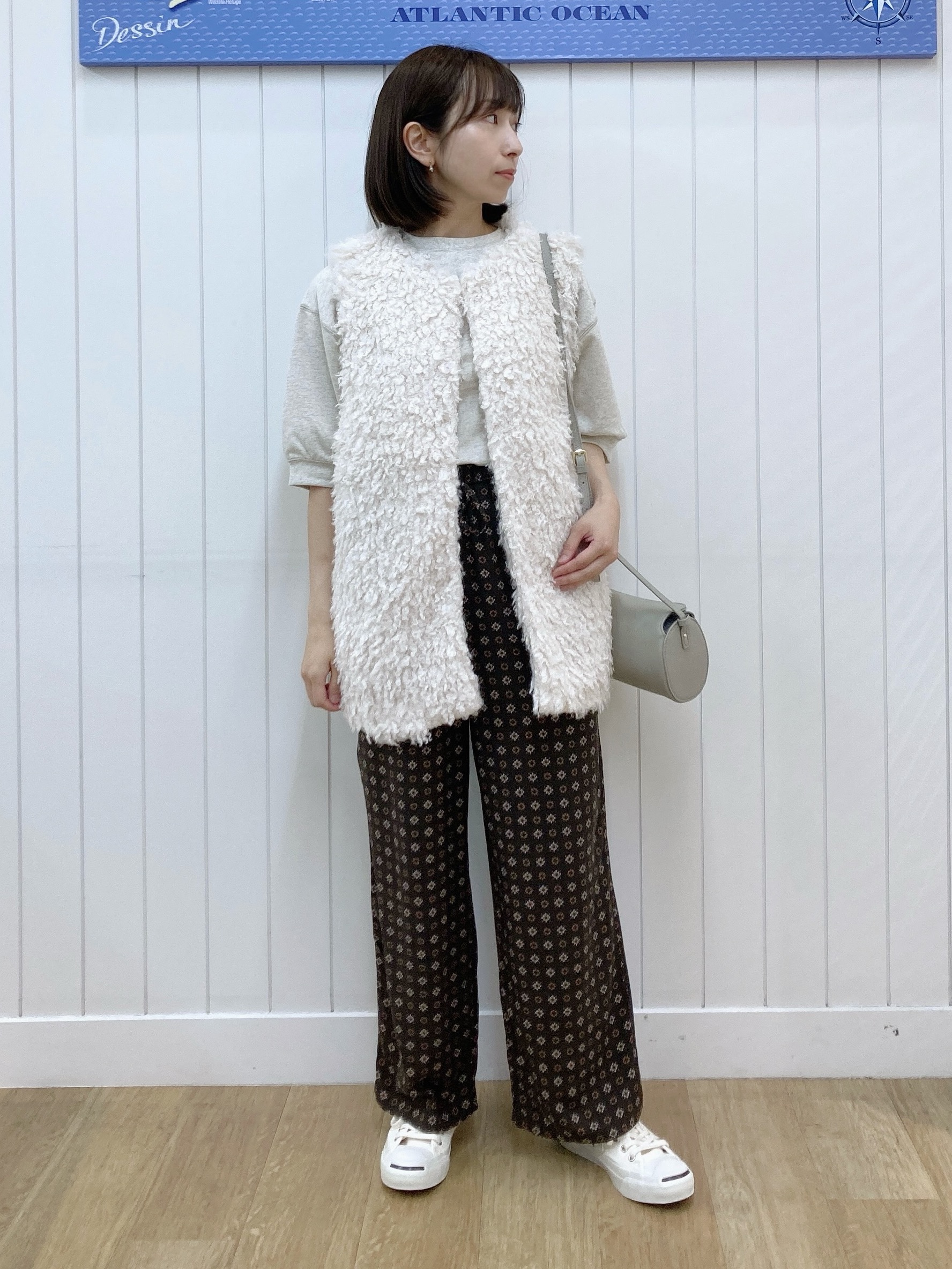 yoshiさんの「Dessin｜フェイクファージレ」を使ったコーディネート