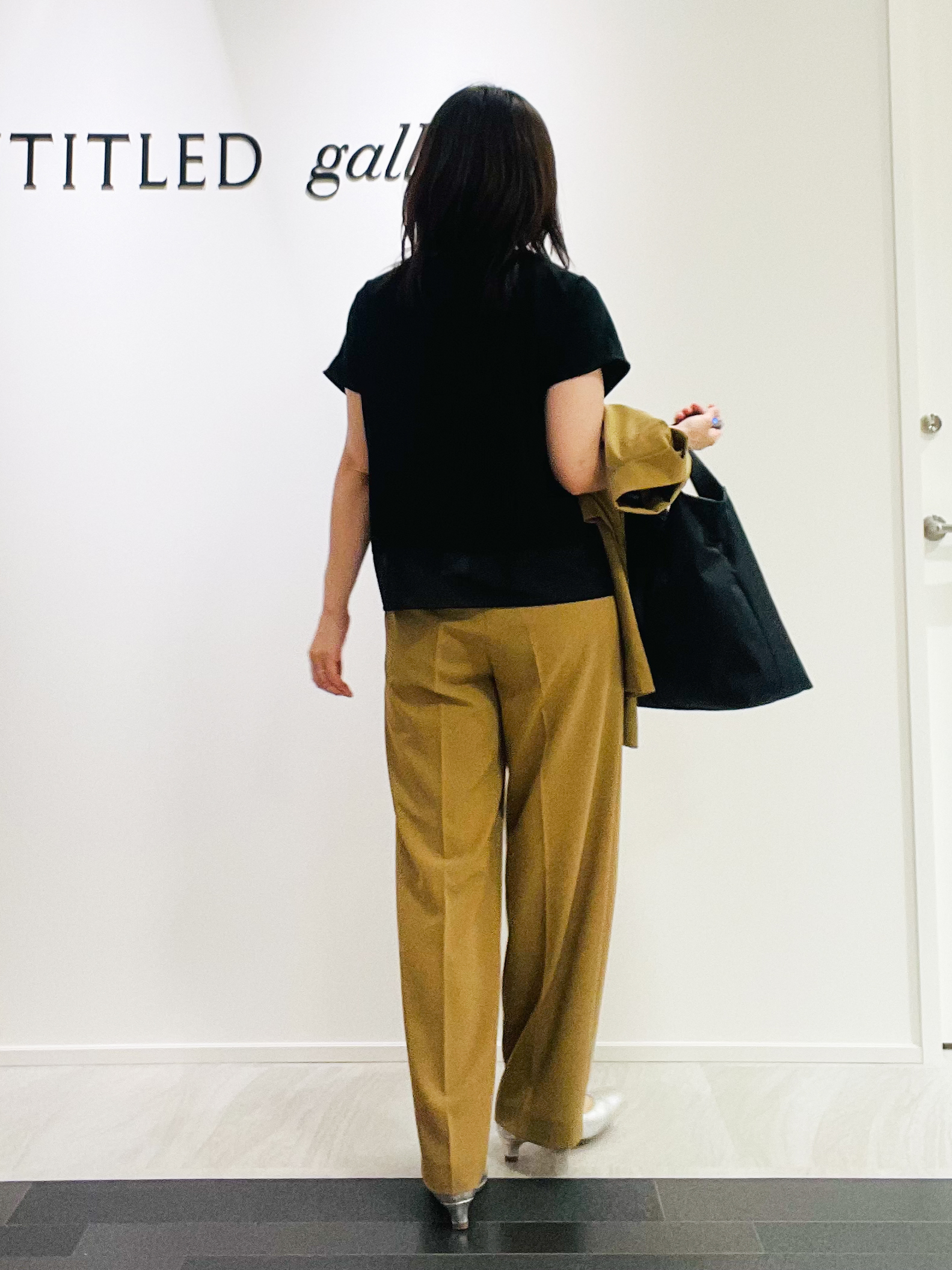 めいさんの「UNTITLED｜【重ね着でおしゃれ見え】裾シアードッキングプルオーバー」を使ったコーディネート