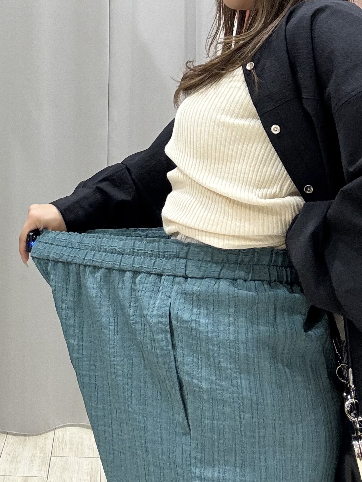 shioさんの「SHOO･LA･RUE｜【通気性〇/S-LL/洗濯機可】さらりと心地よい。ノーカラーシャツ」を使ったコーディネート