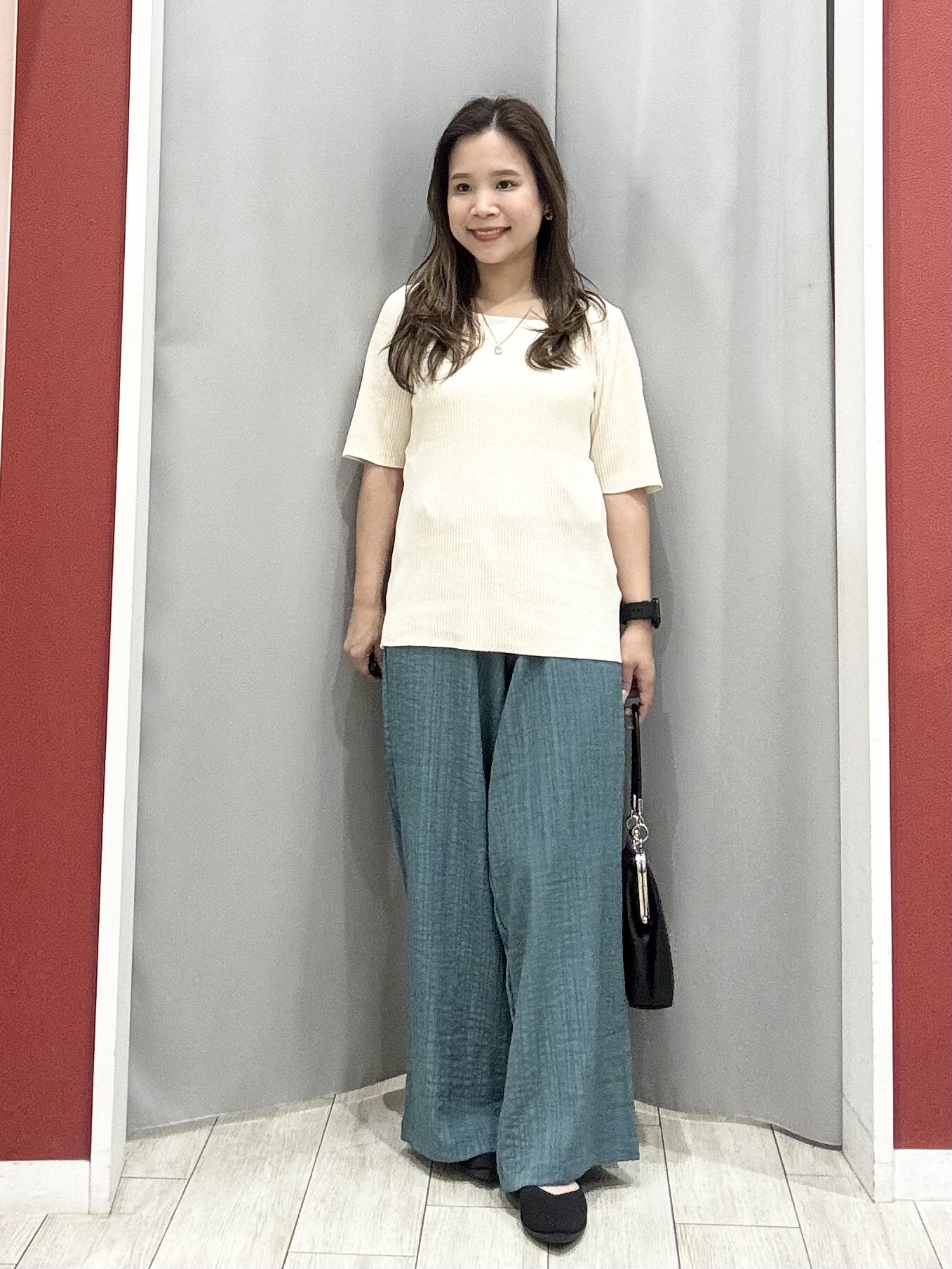 shioさんの「SHOO･LA･RUE｜【通気性〇/S-LL/洗濯機可】さらりと心地よい。ノーカラーシャツ」を使ったコーディネート