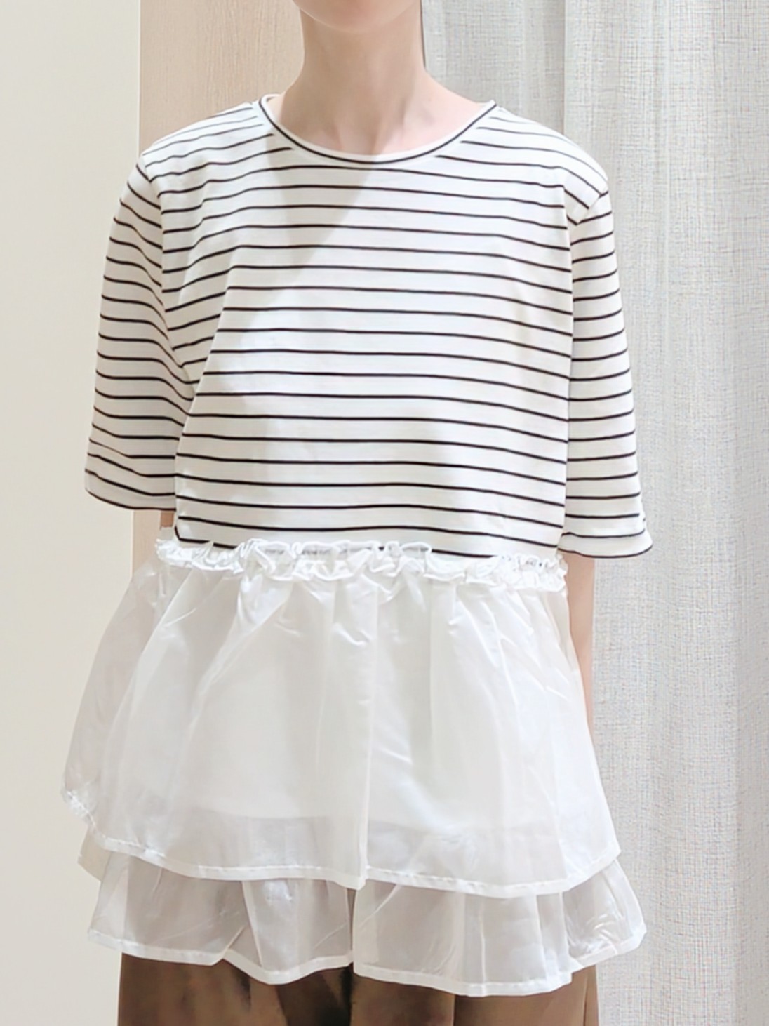 Yuiさんの「grove｜【体型カバー】INせず決まる、ウエストシアーフリルTシャツ」を使ったコーディネート