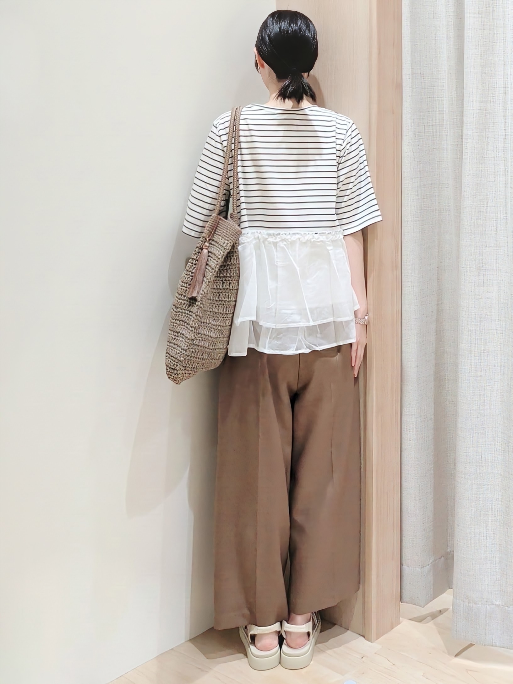 Yuiさんの「grove｜【体型カバー】INせず決まる、ウエストシアーフリルTシャツ」を使ったコーディネート