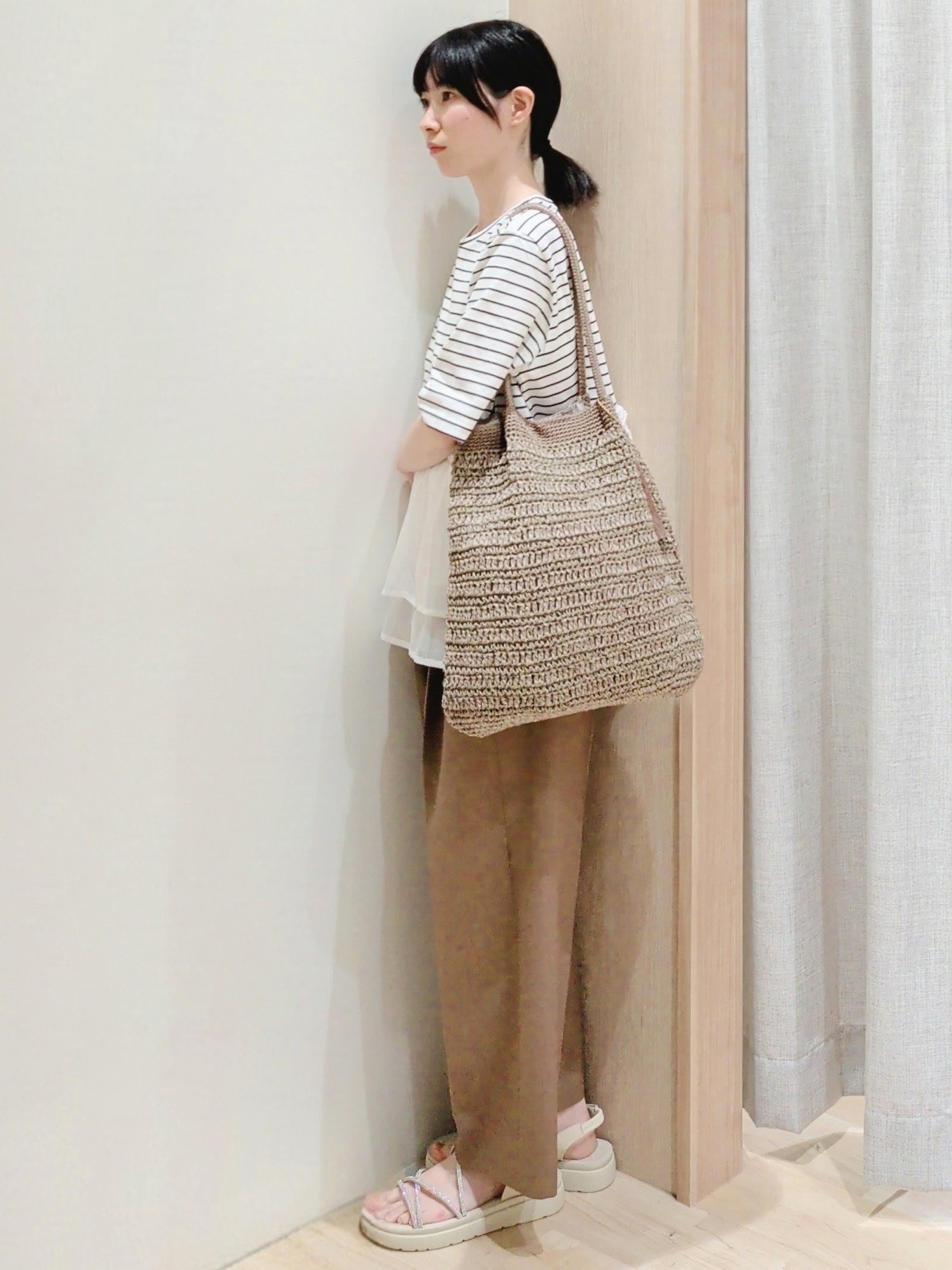 Yuiさんの「grove｜【体型カバー】INせず決まる、ウエストシアーフリルTシャツ」を使ったコーディネート