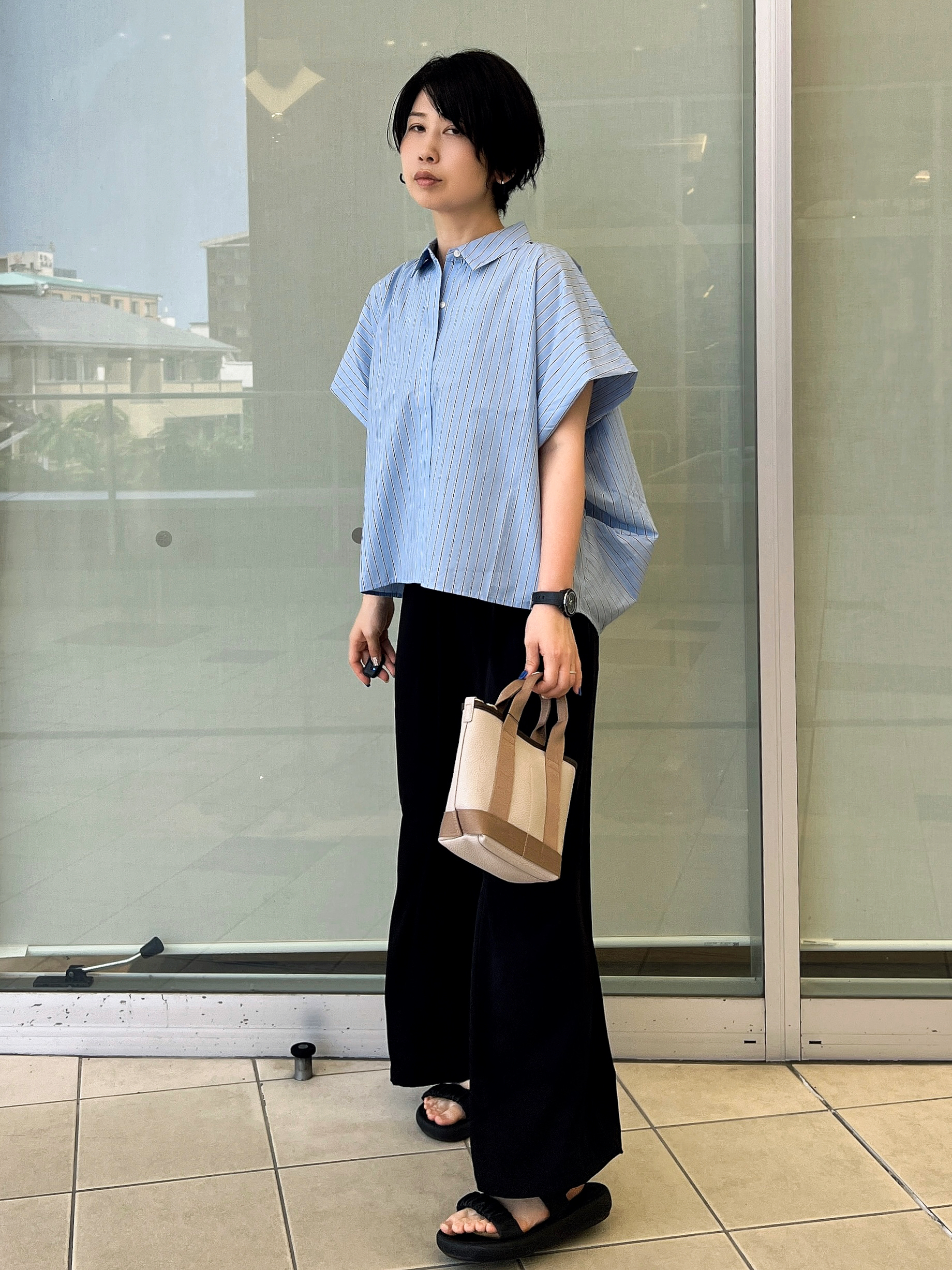 yo-koさんの「OPAQUE.CLIP｜タックニュアンスフォルムシャツ【洗濯機OK】」を使ったコーディネート