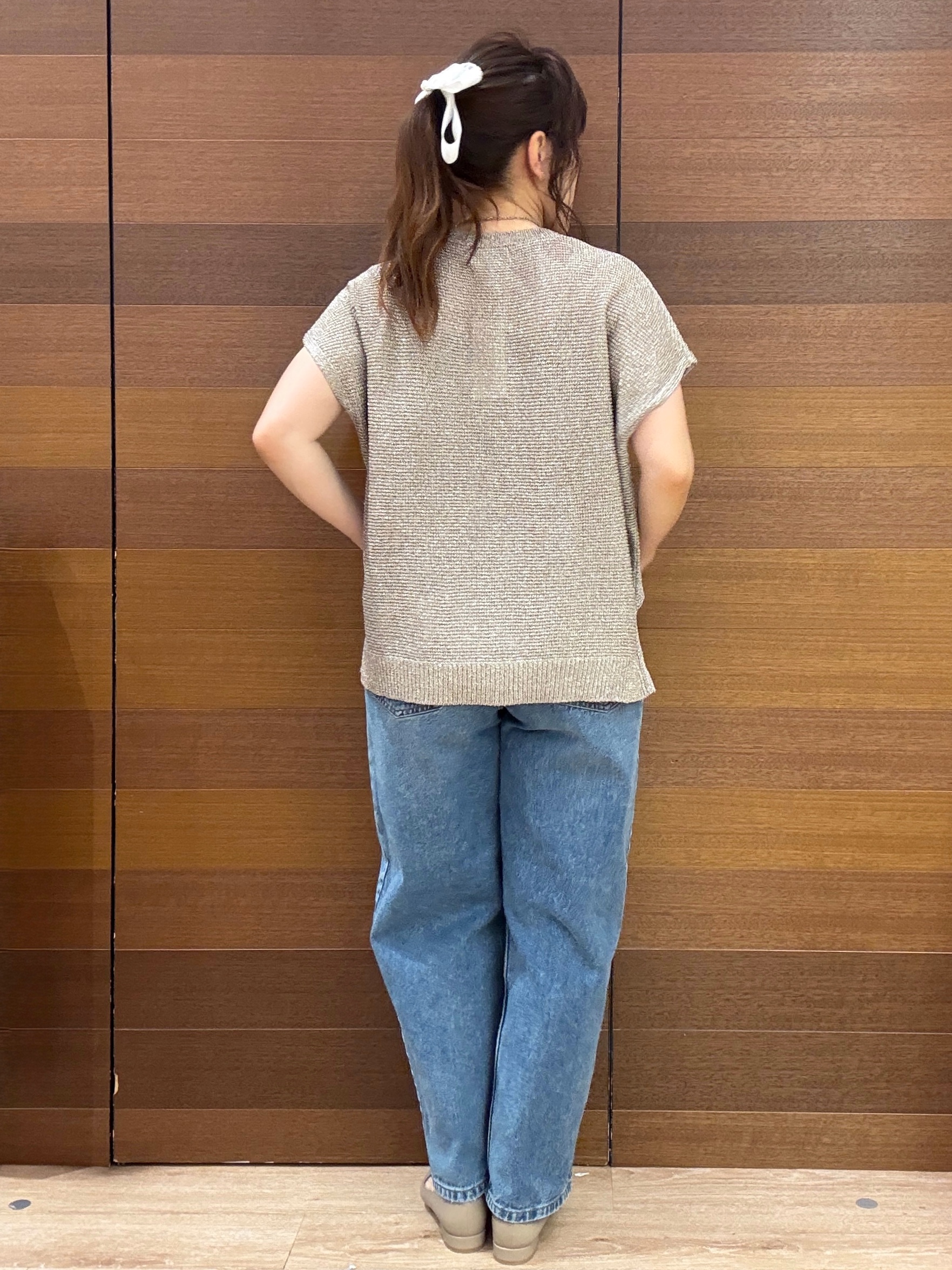 maichiさんの「OPAQUE.CLIP｜ラメメッシュ フレンチスリーブニット【洗濯機OK】」を使ったコーディネート