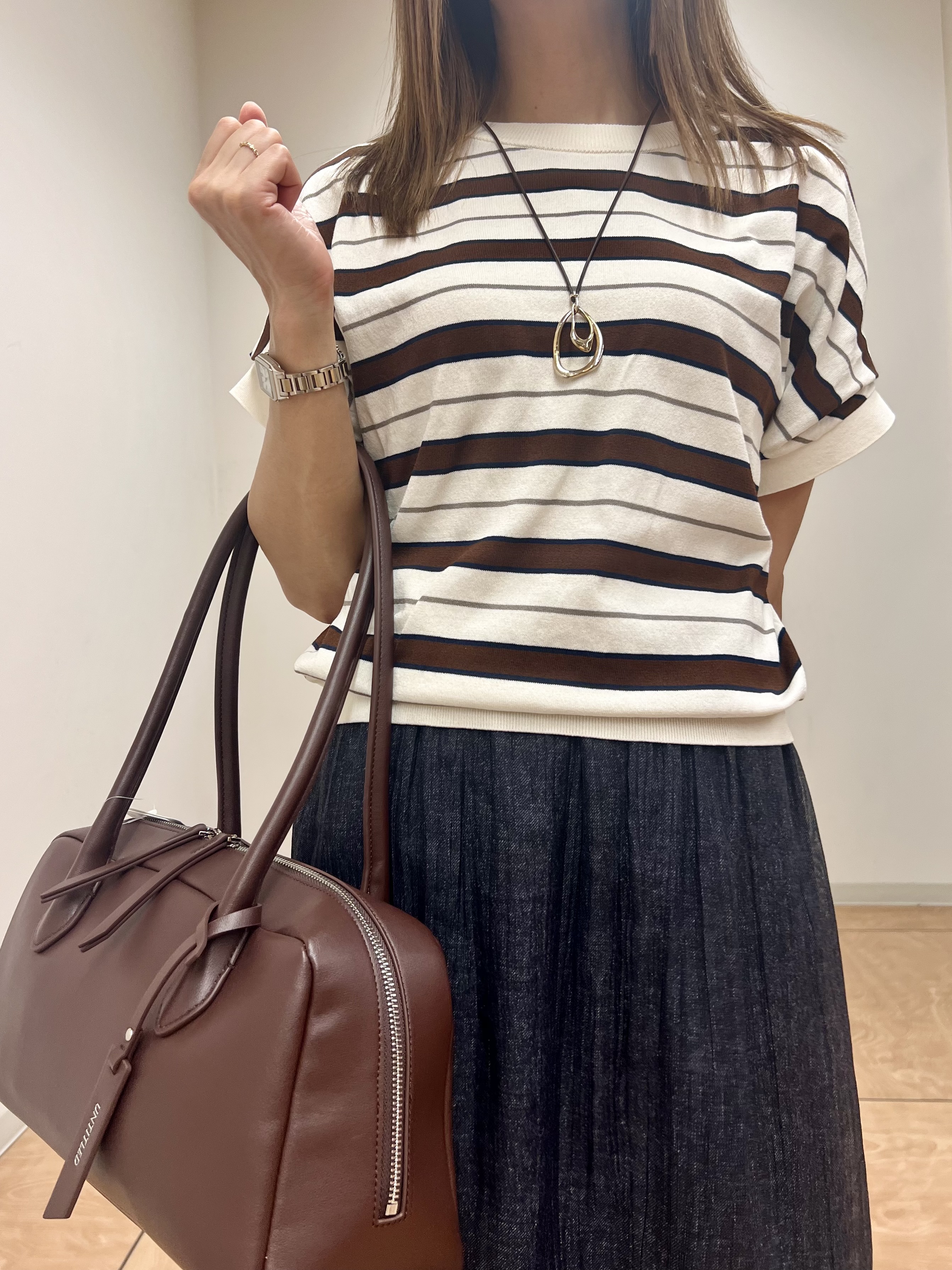 カナさんの「INDIVI｜【肌に張りつきにくい/前後2WAY】ドライタッチコットンプルオーバー」を使ったコーディネート