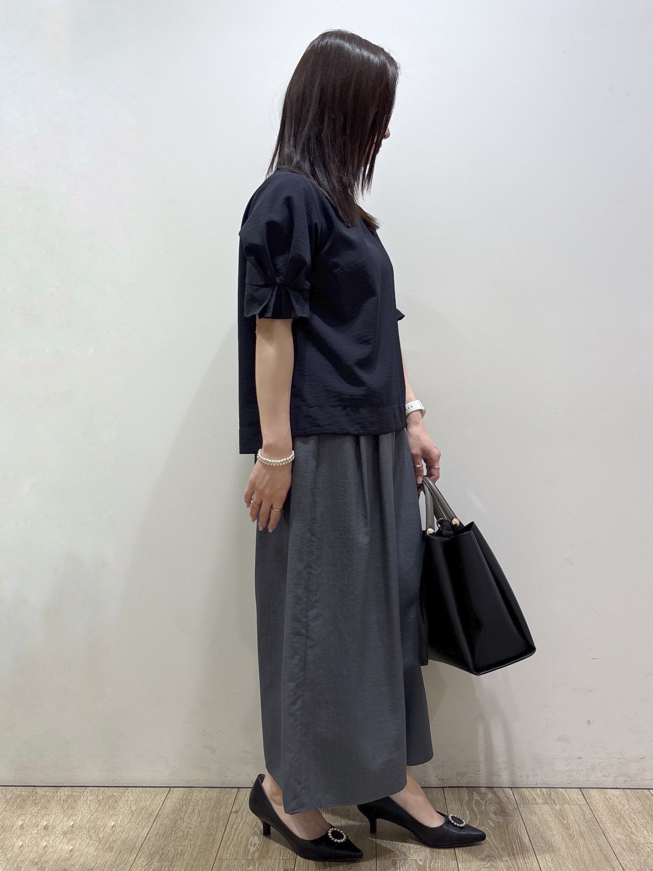 mameさんの「index｜【接触冷感／吸水速乾】タックパフスリーブブラウス《防シワ／洗濯機OK／XS～3L／8col》」を使ったコーディネート