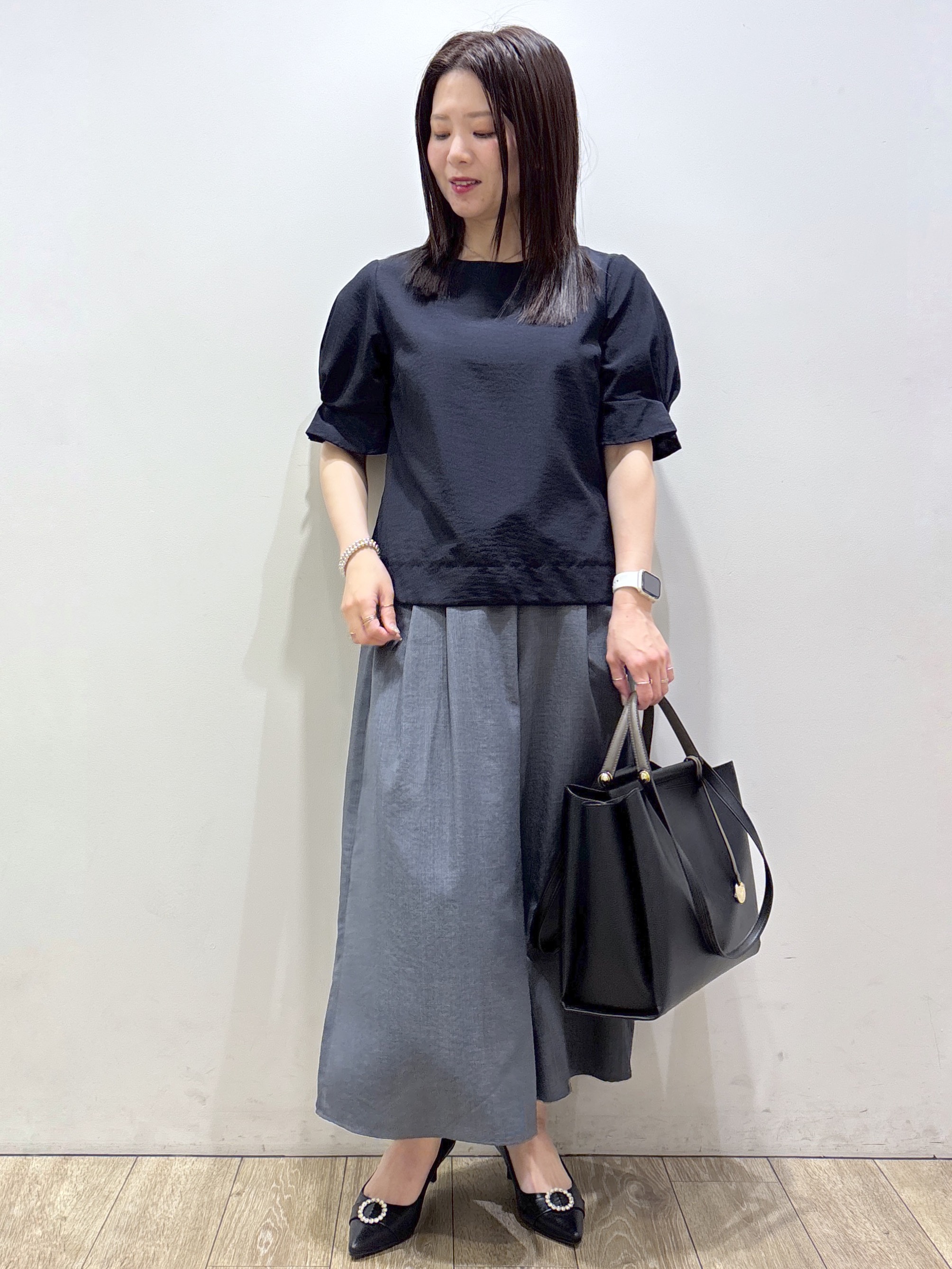 mameさんの「index｜【接触冷感／吸水速乾】タックパフスリーブブラウス《防シワ／洗濯機OK／XS～3L／8col》」を使ったコーディネート