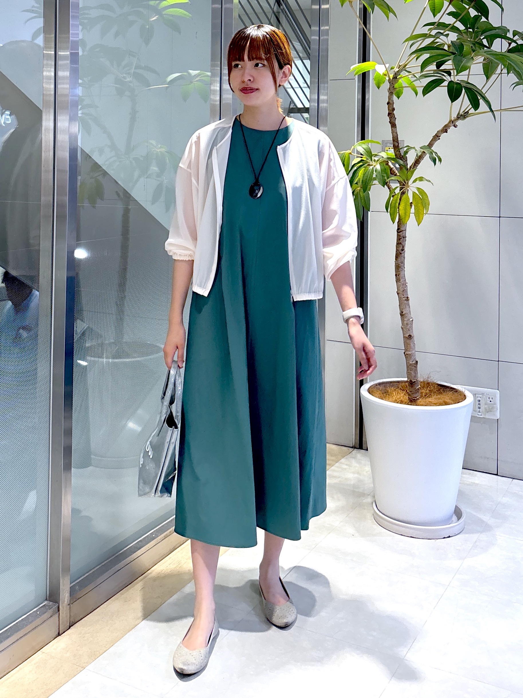 yukaさんの「UNTITLED｜トリコットシアーブラウス」を使ったコーディネート