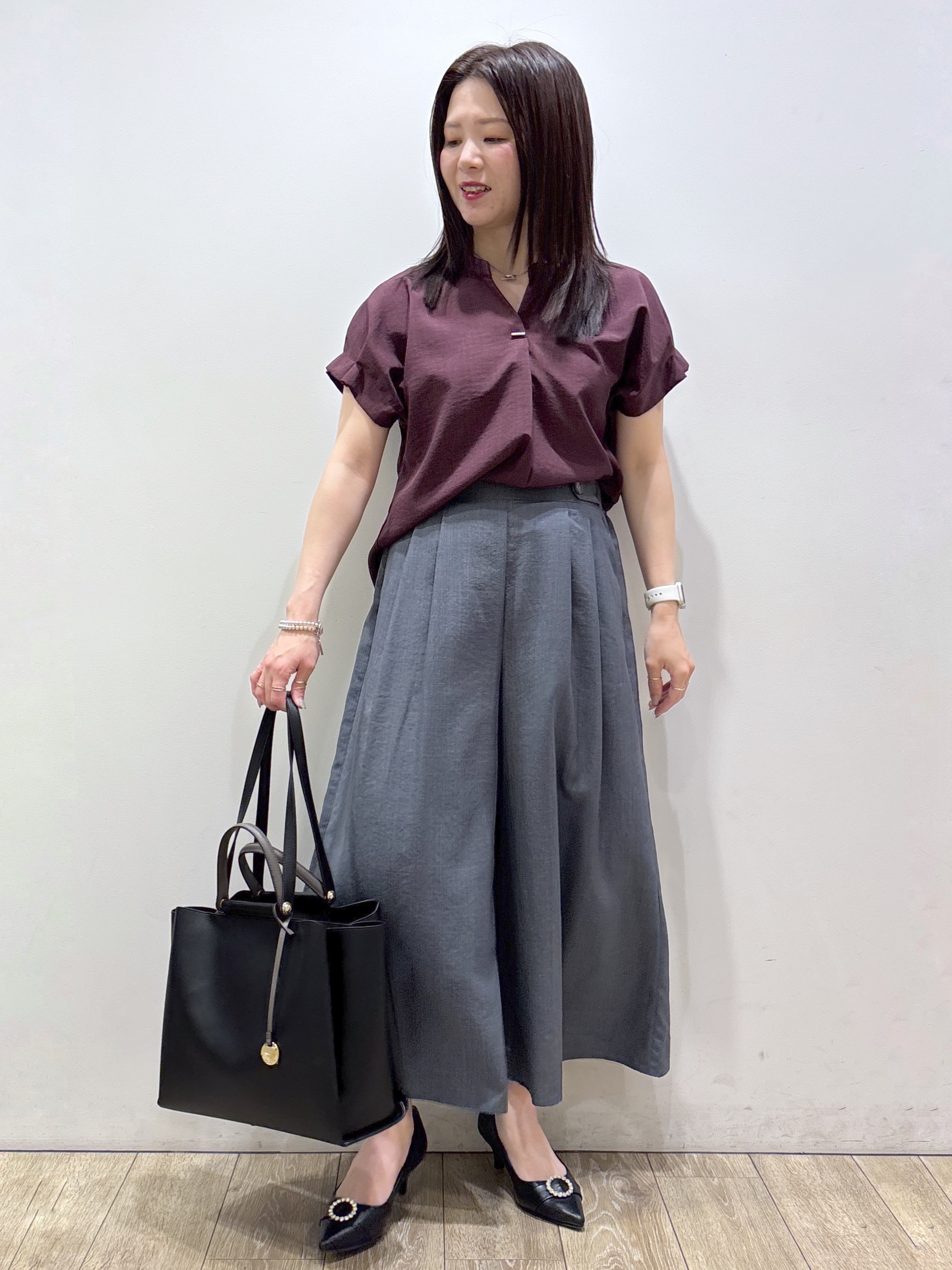 mameさんの「index｜【接触冷感／吸水速乾】タックスキッパーブラウス《防シワ／イージーアイロン／洗濯機OK／9col》」を使ったコーディネート