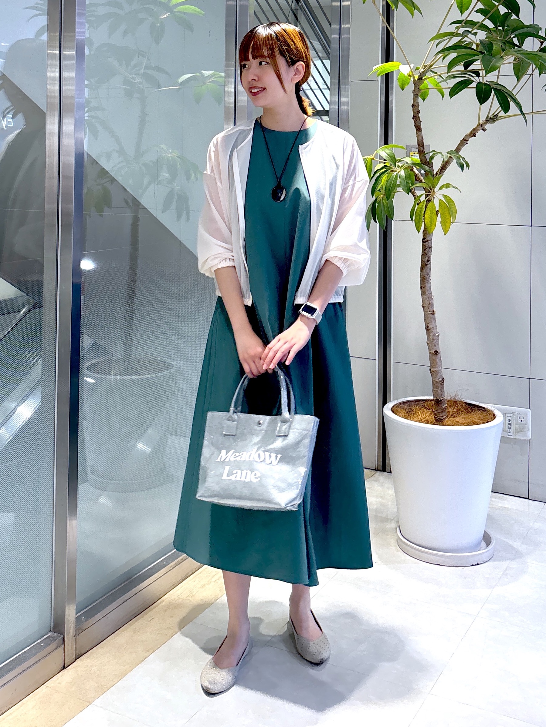 yukaさんの「UNTITLED｜トリコットシアーブラウス」を使ったコーディネート