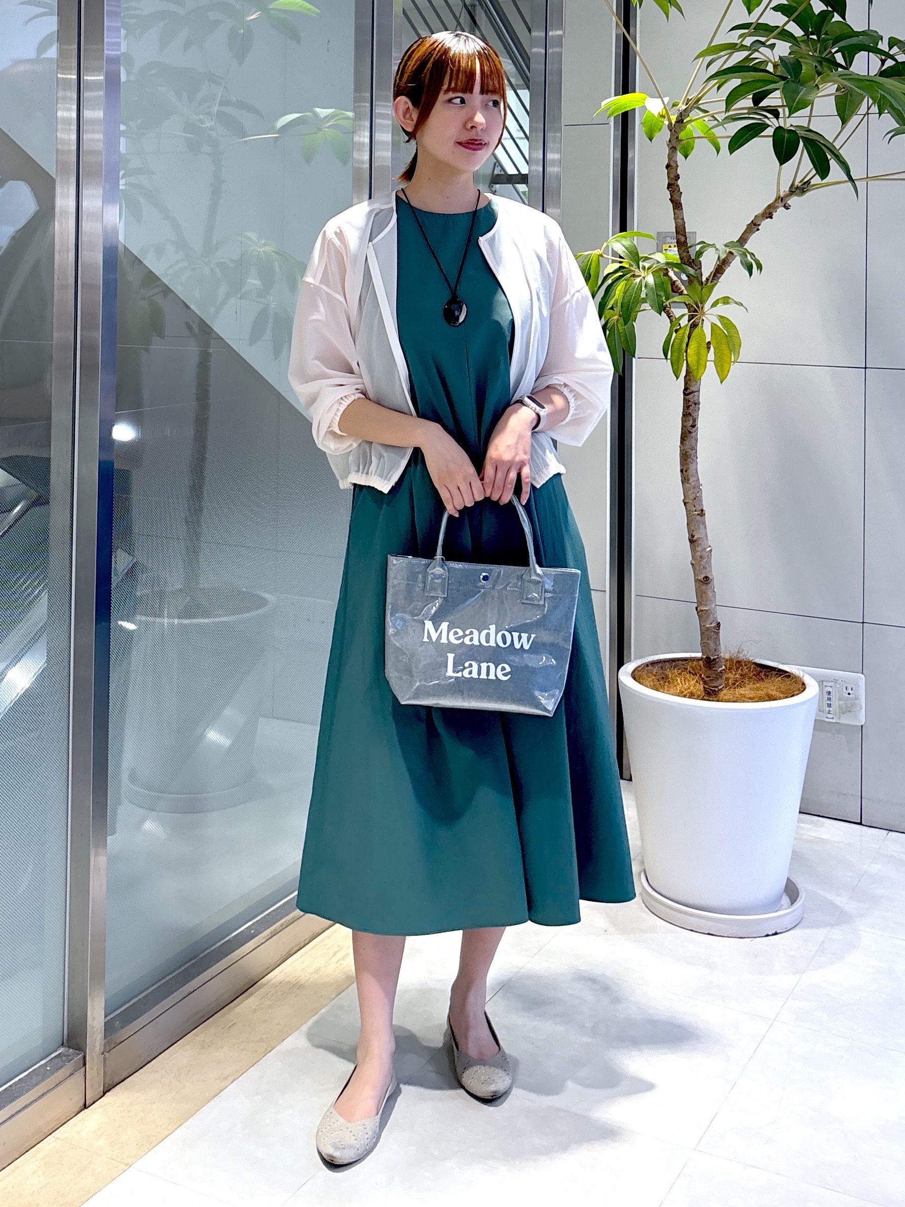 yukaさんの「UNTITLED｜トリコットシアーブラウス」を使ったコーディネート