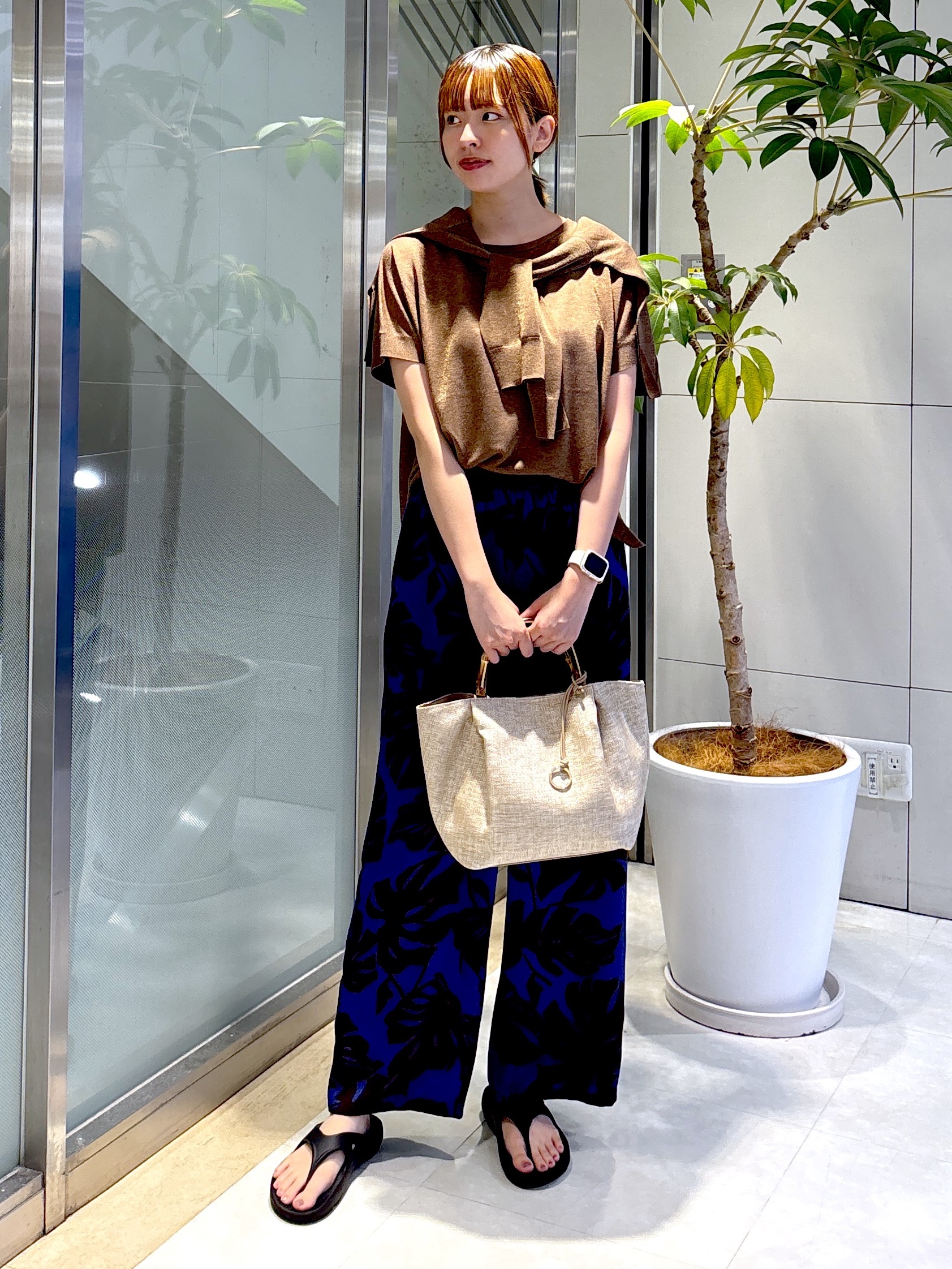 yukaさんの「UNTITLED｜【アンサンブル可】前後2WAYカーディガン」を使ったコーディネート