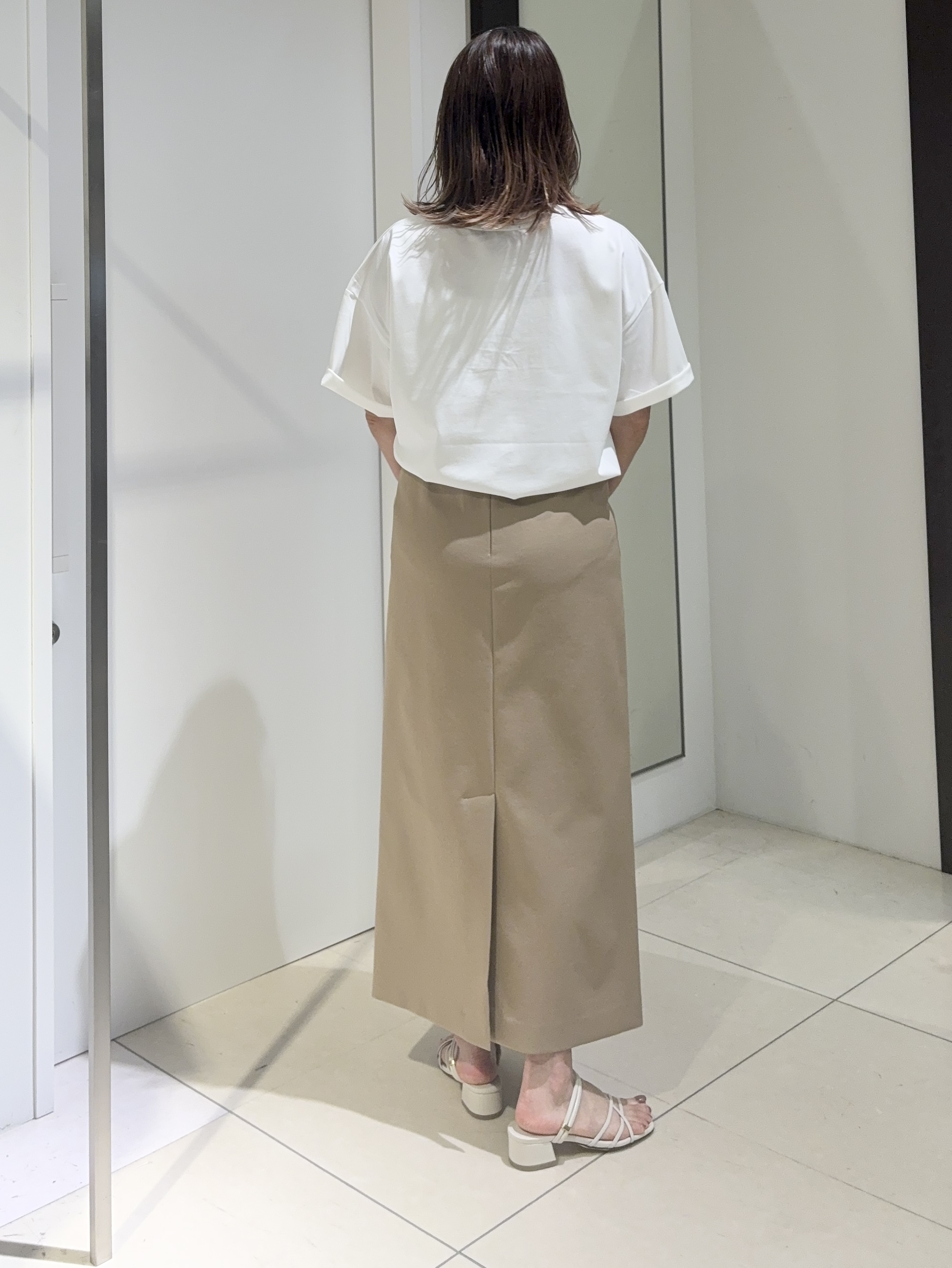 tomoさんの「UNTITLED｜ベロアプリントロゴT」を使ったコーディネート