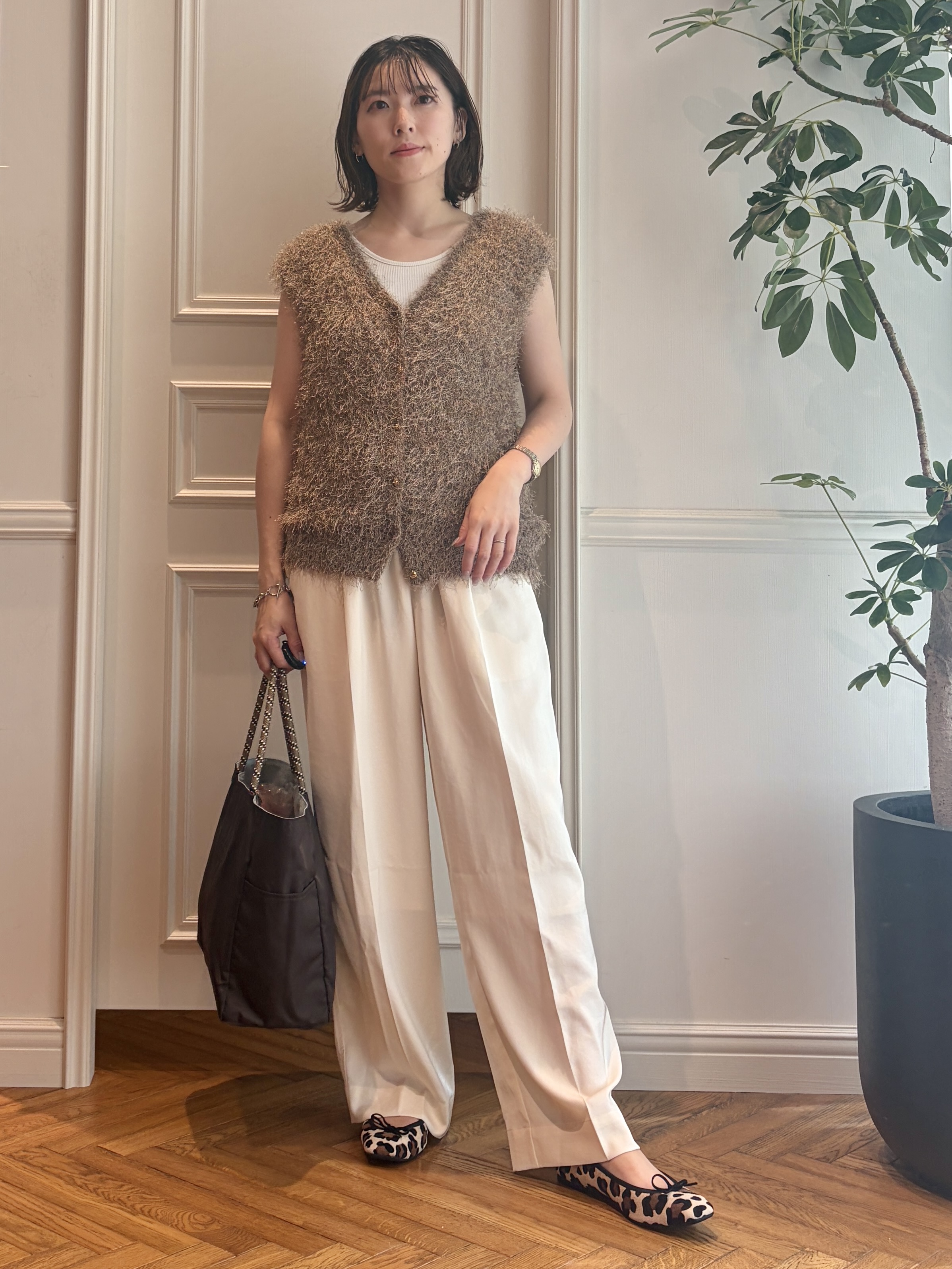 nakaoさんの「DRESSTERIOR｜フェザーヤーン2WAYニットプルオーバー」を使ったコーディネート