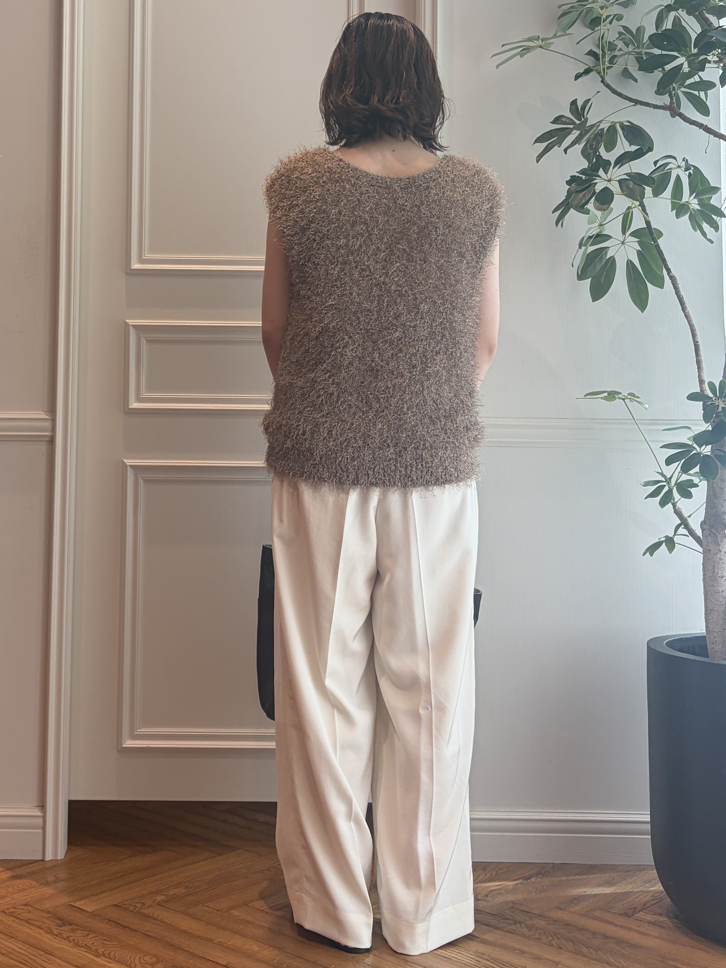 nakaoさんの「DRESSTERIOR｜フェザーヤーン2WAYニットプルオーバー」を使ったコーディネート