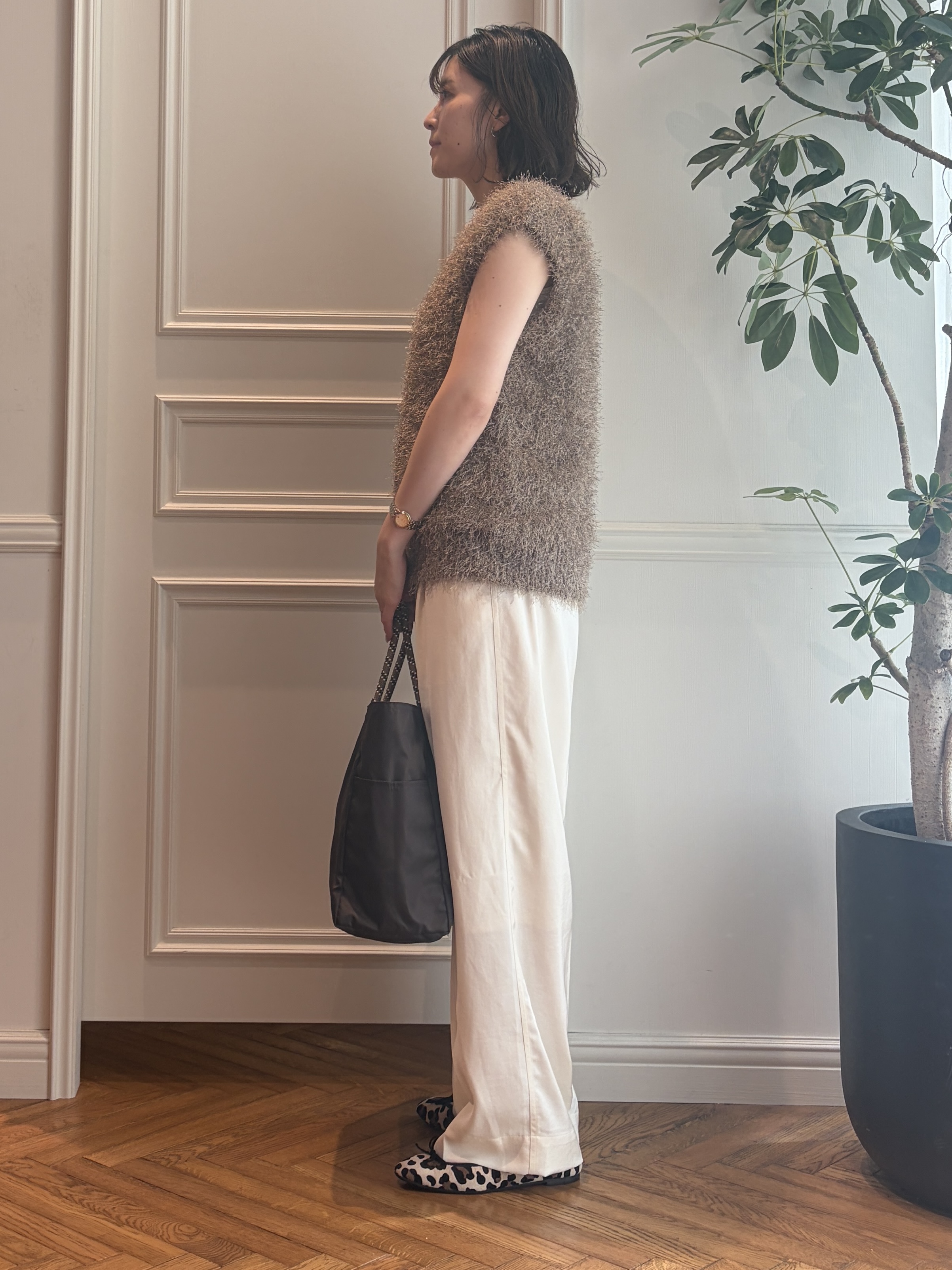 nakaoさんの「DRESSTERIOR｜フェザーヤーン2WAYニットプルオーバー」を使ったコーディネート