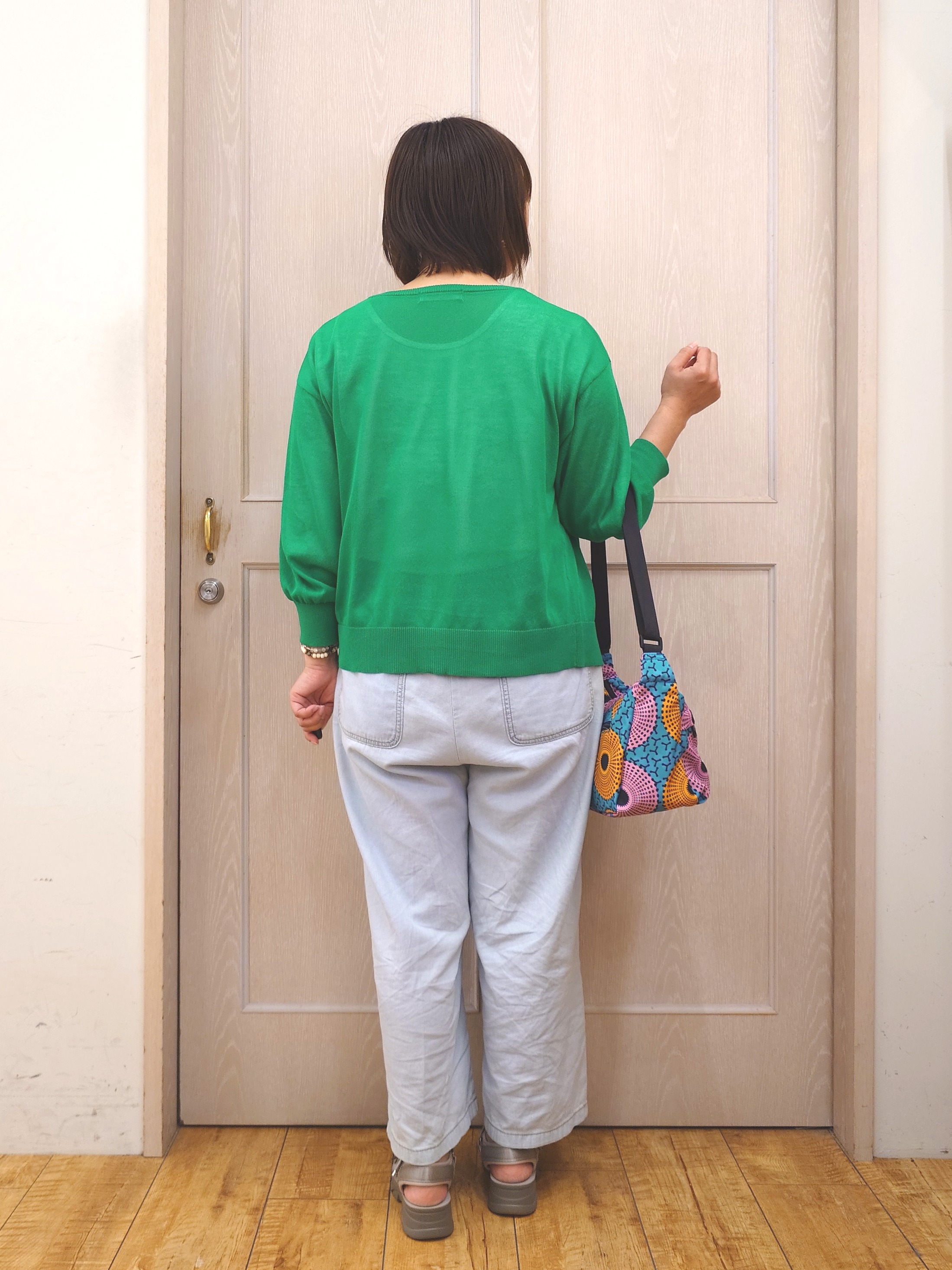 とろろさんの「SHOO･LA･RUE｜【ひんやり/洗濯機可/S-LL】程よいVネックですっきり魅せる ジップアップ 7分袖シアーカーディガ」を使ったコーディネート